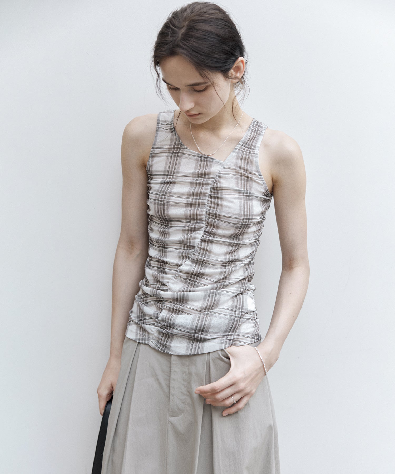 Ruched Checkered Sleeveless Top – Slim Fit Summer Blouse