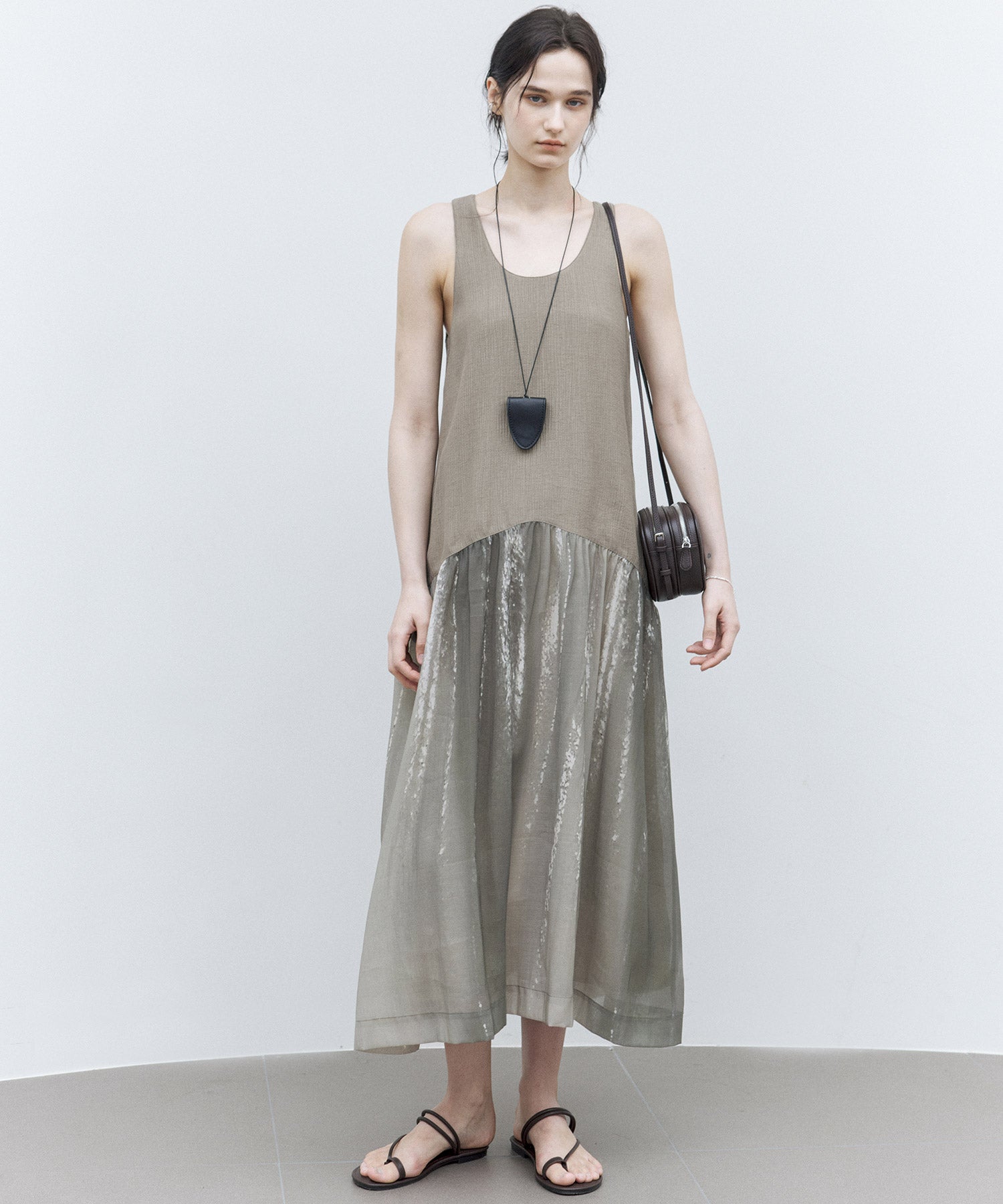 Artistic Light & Shadow Print Sleeveless Dress