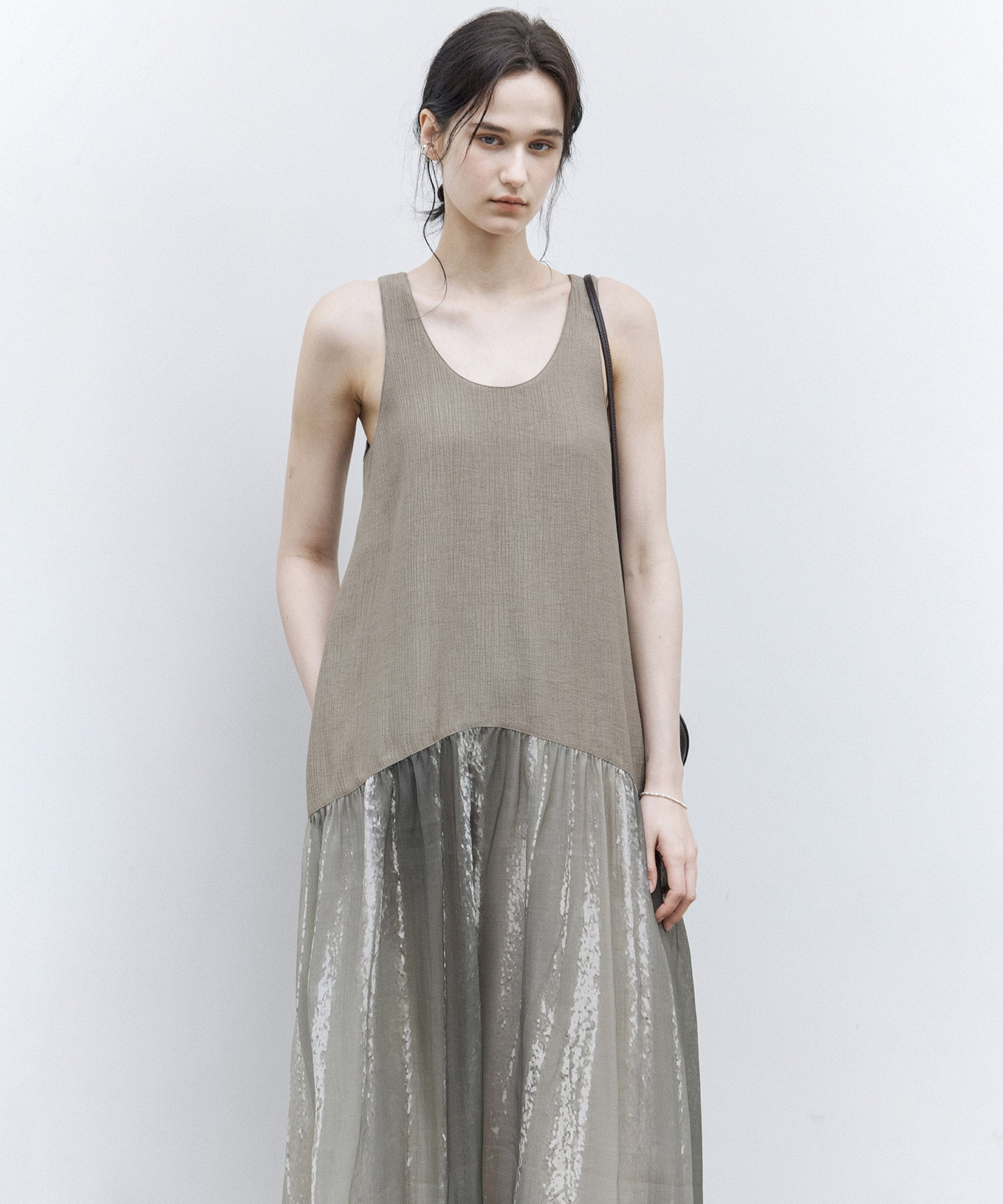 Artistic Light & Shadow Print Sleeveless Dress
