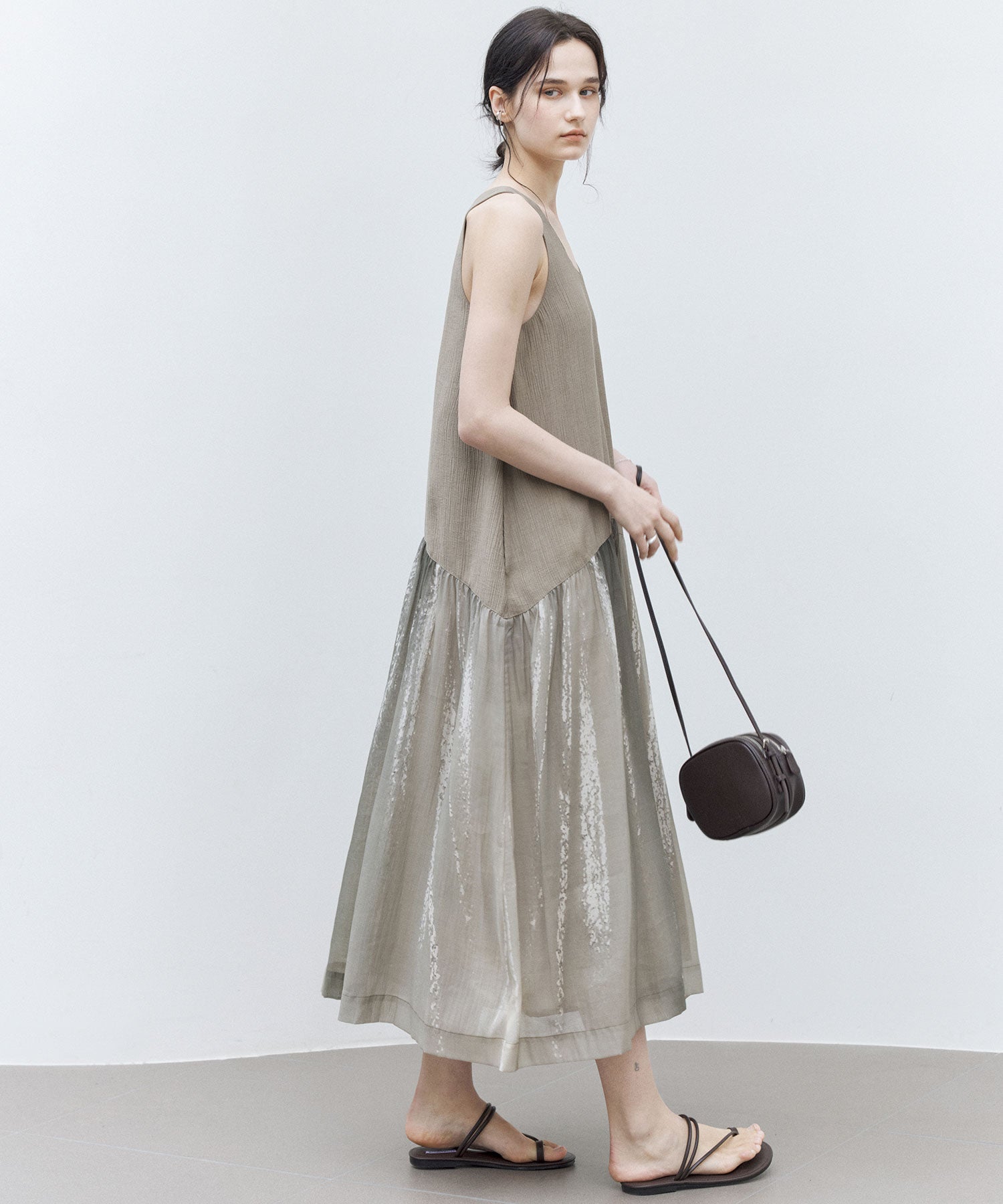Artistic Light & Shadow Print Sleeveless Dress