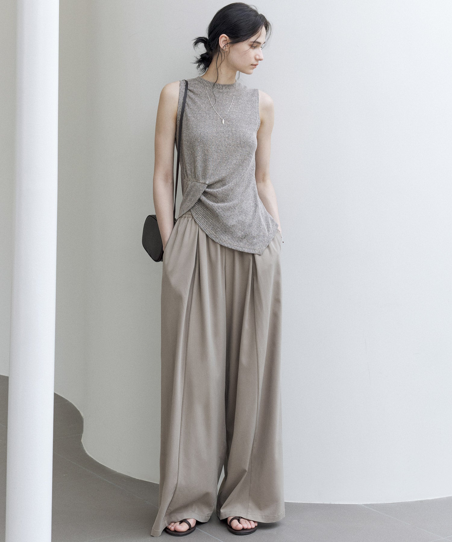 Basic Flowy Wide-Leg Pants