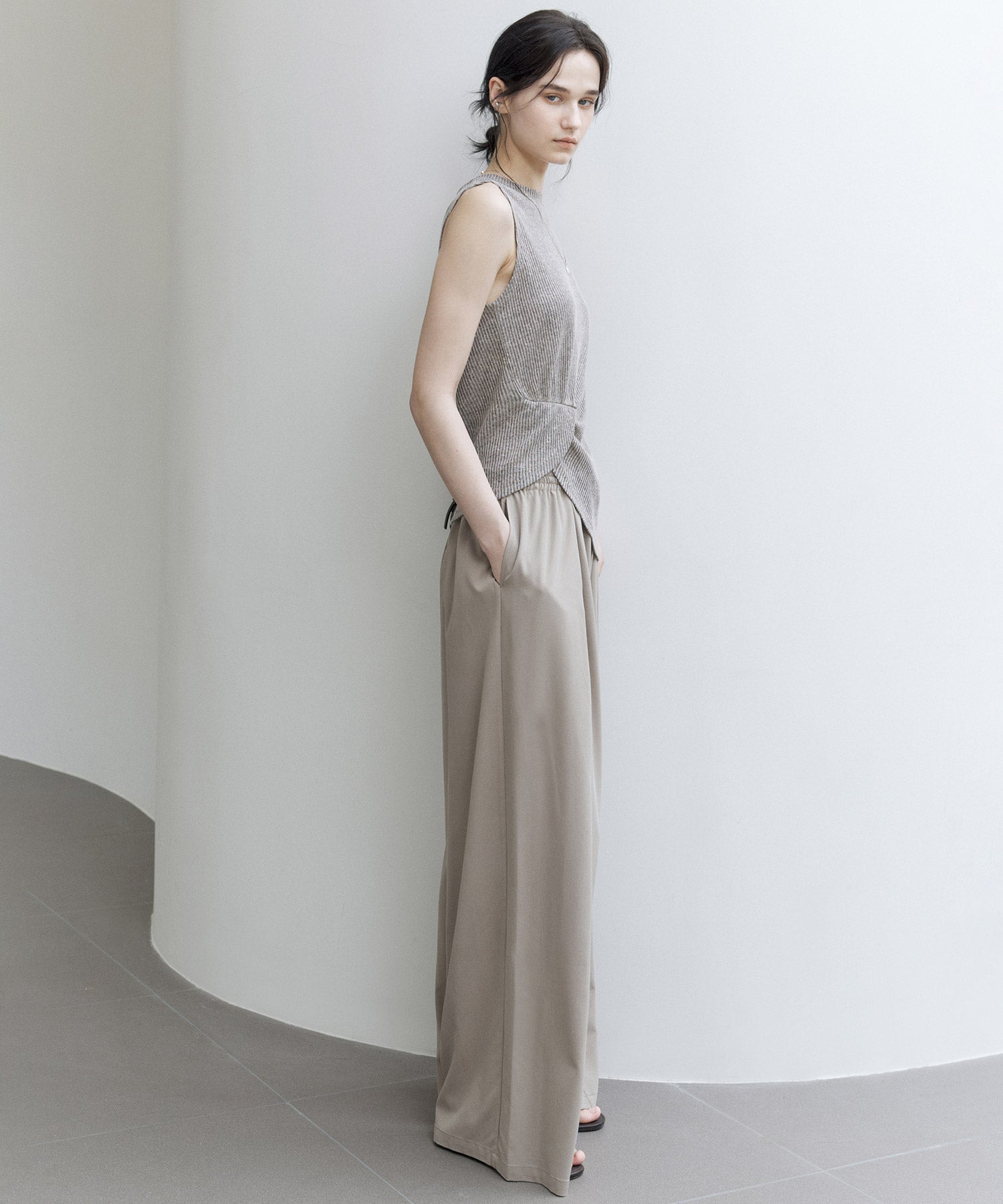 Linen Blend Sleeveless Knit Top with Deconstructed Tuck Design