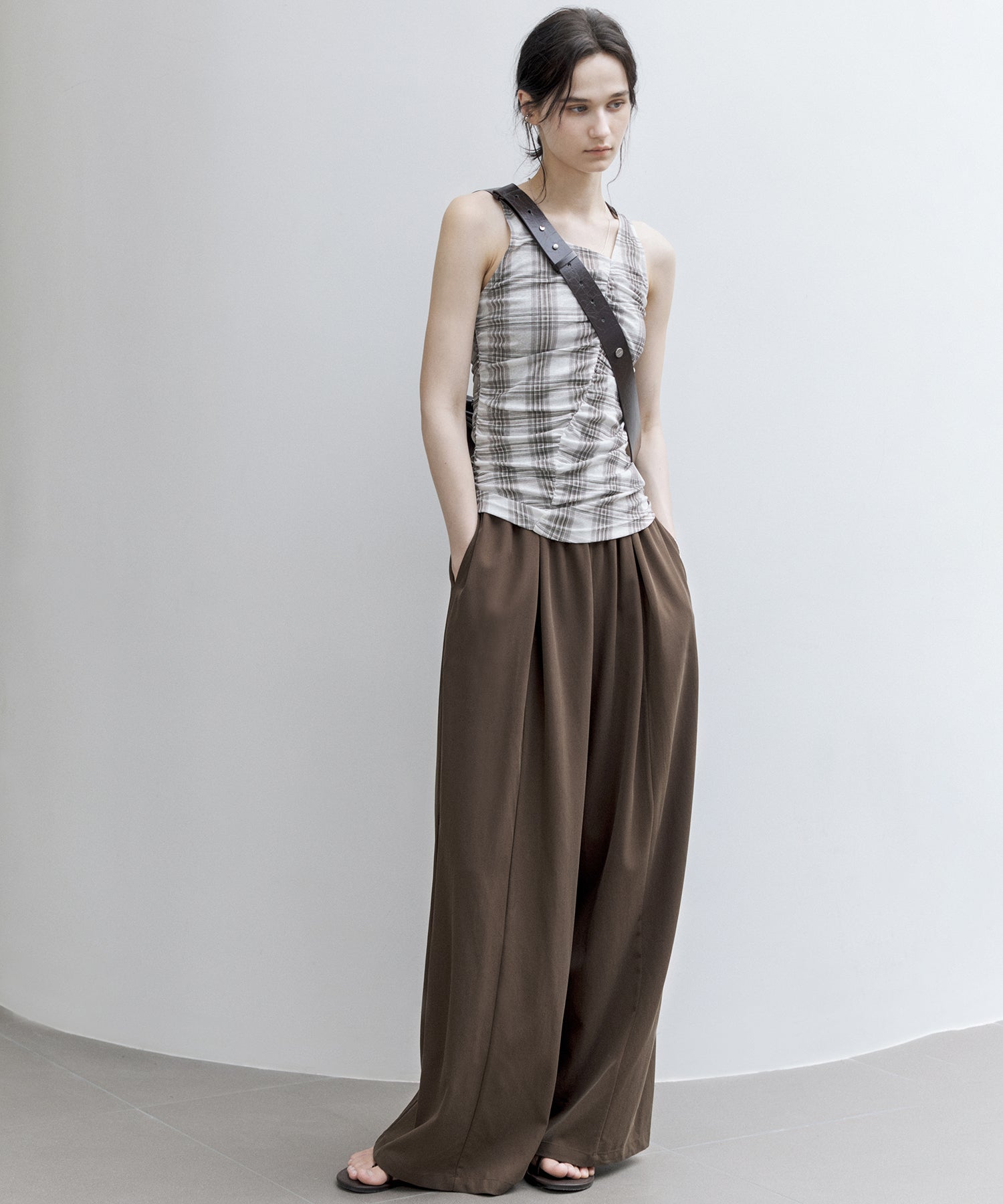 Ruched Checkered Sleeveless Top – Slim Fit Summer Blouse