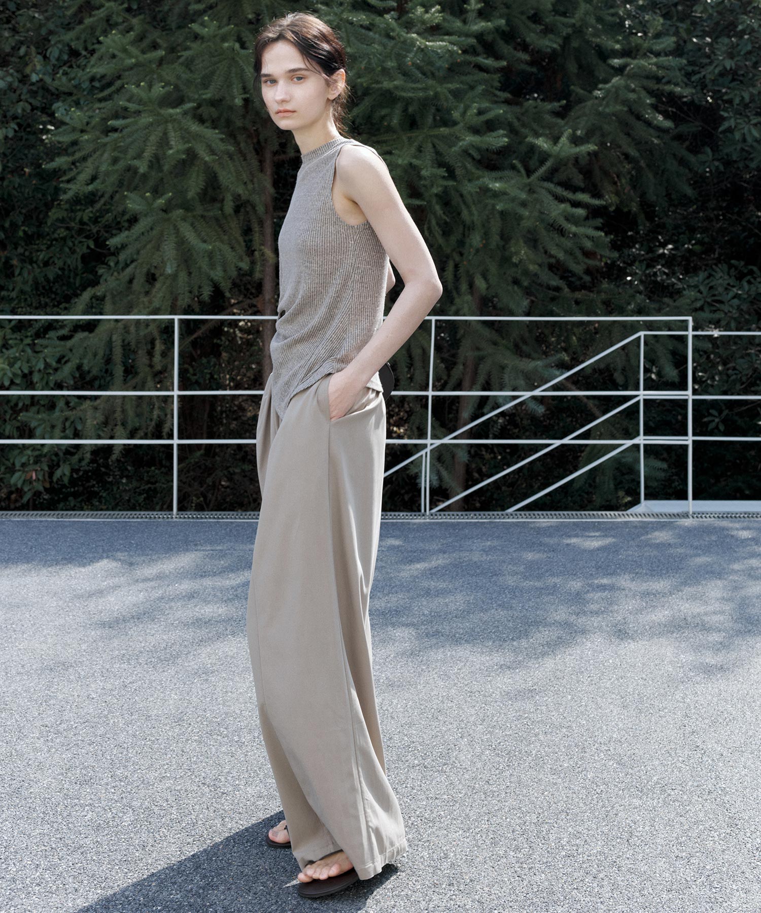 Linen Blend Sleeveless Knit Top with Deconstructed Tuck Design