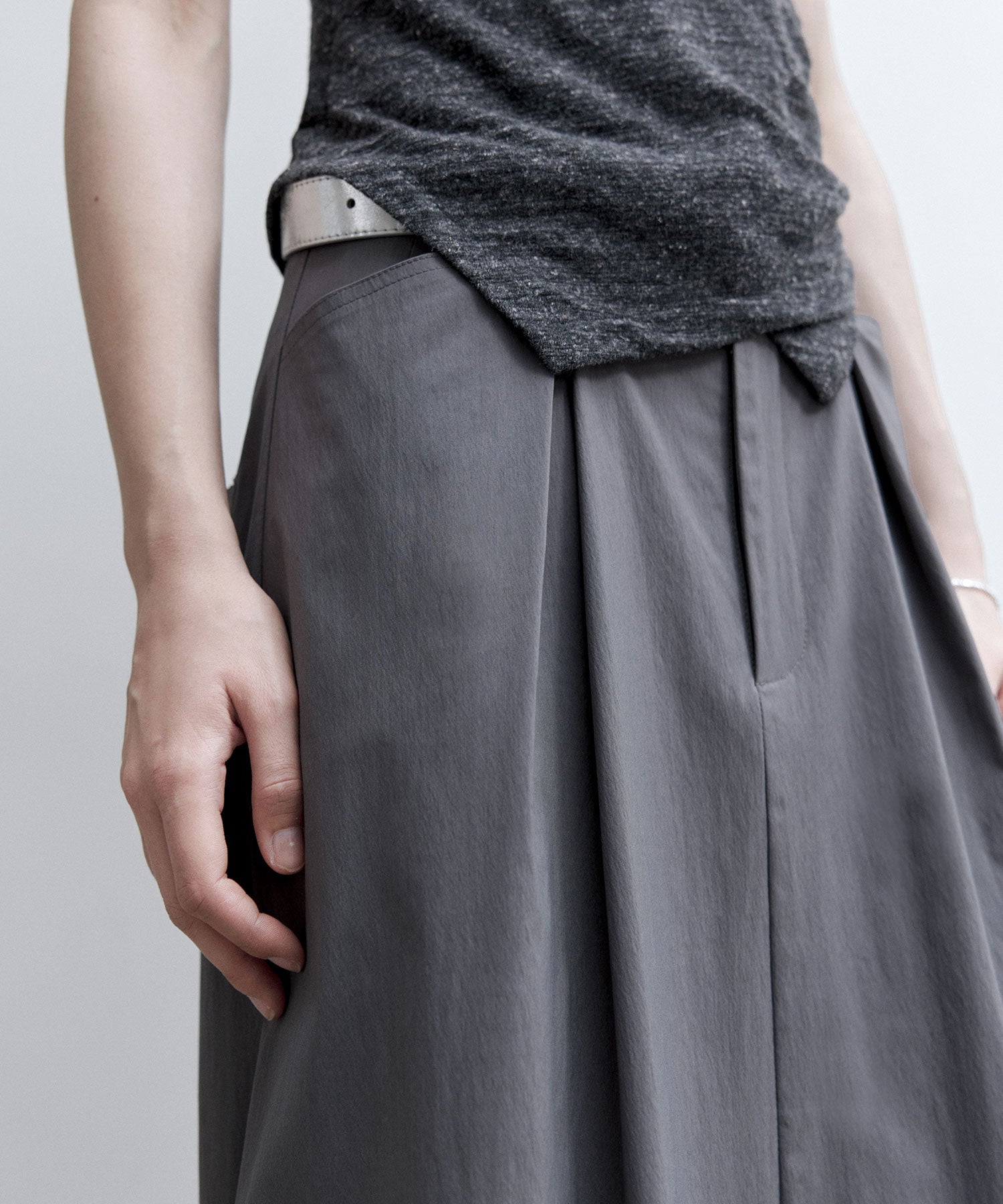 Mid-Rise A-Line Balloon Skirt with Pleated Utility Design