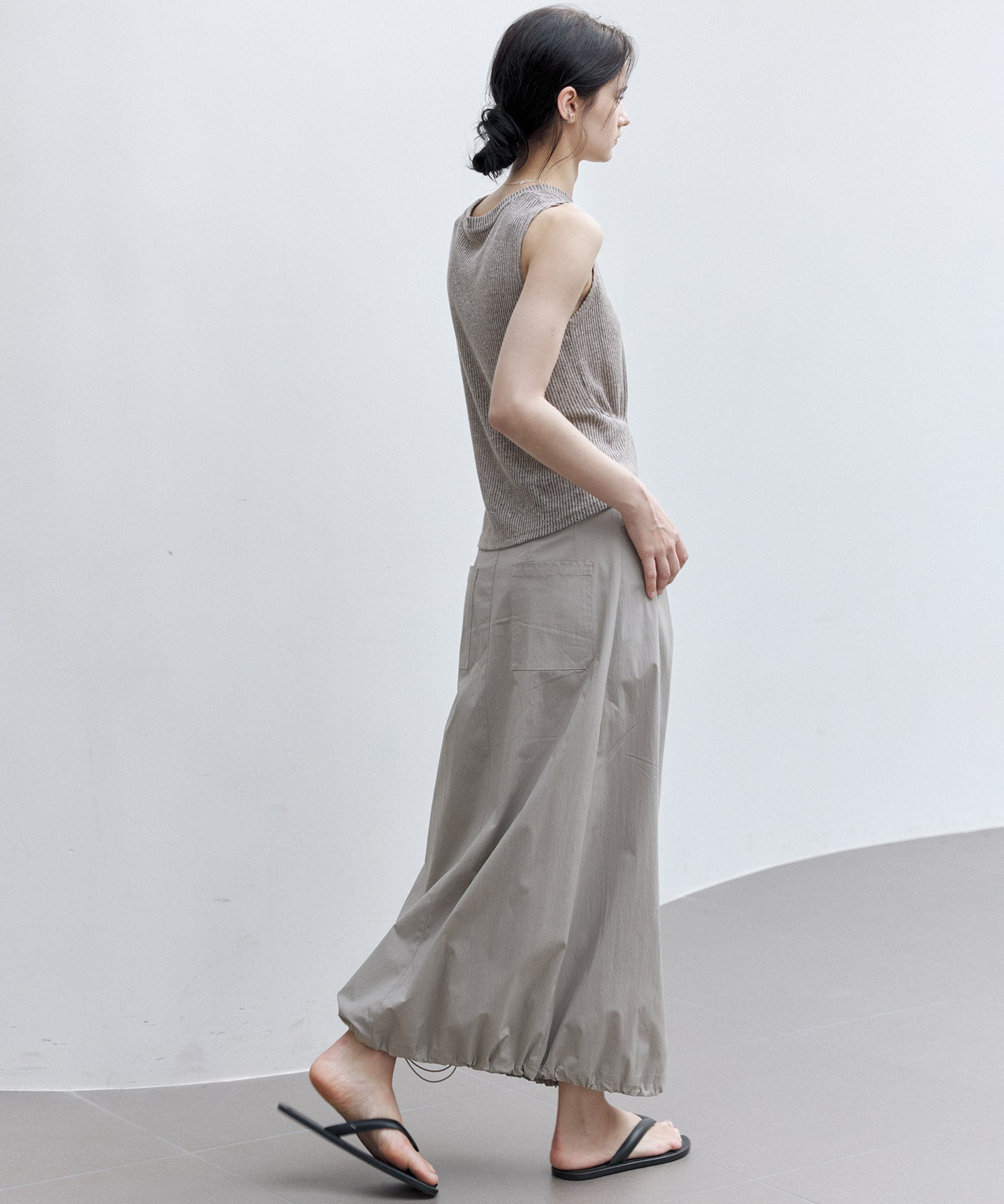 Linen Blend Sleeveless Knit Top with Deconstructed Tuck Design