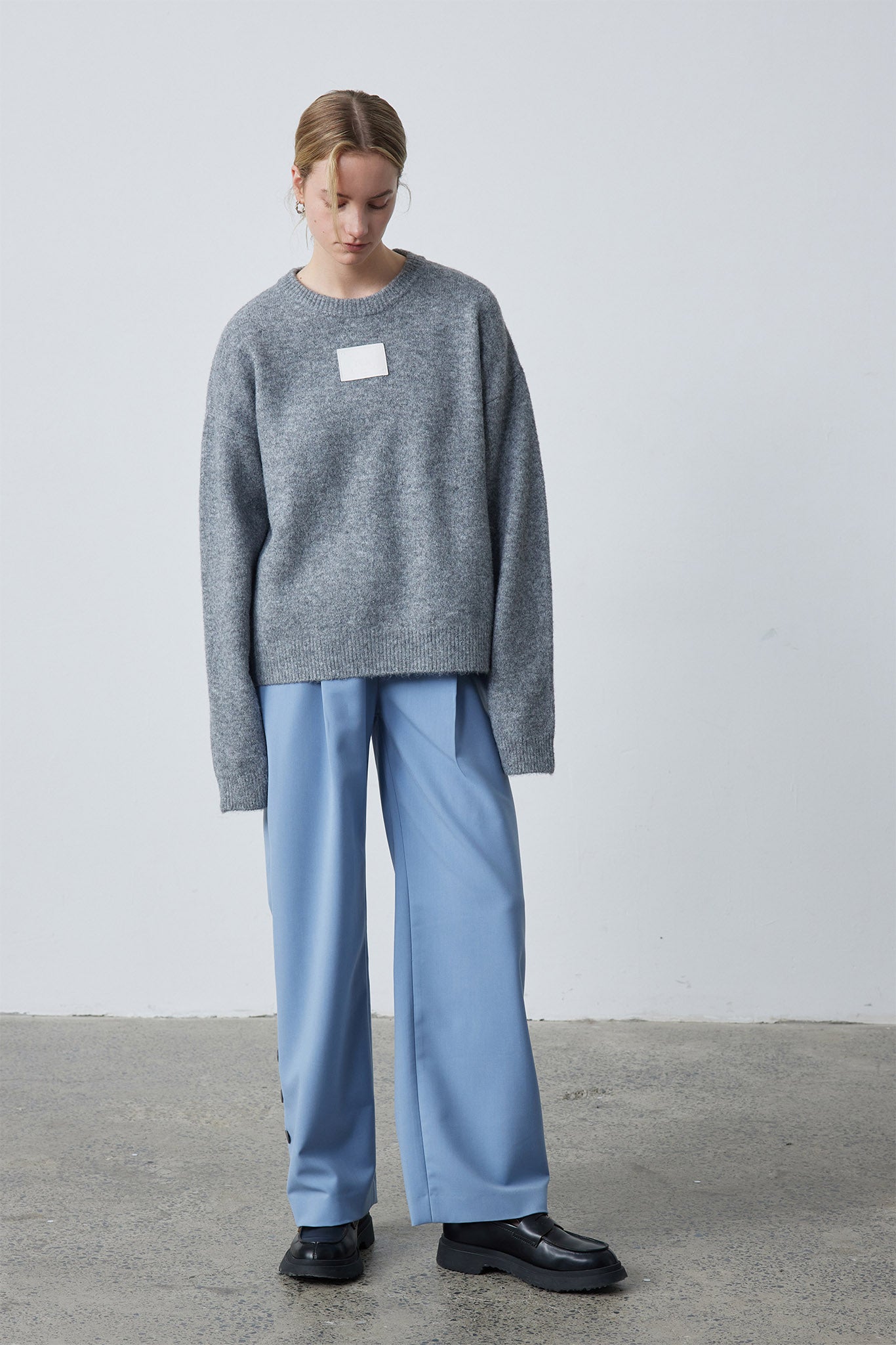 アクセントボタンストレートベーシックパンツ