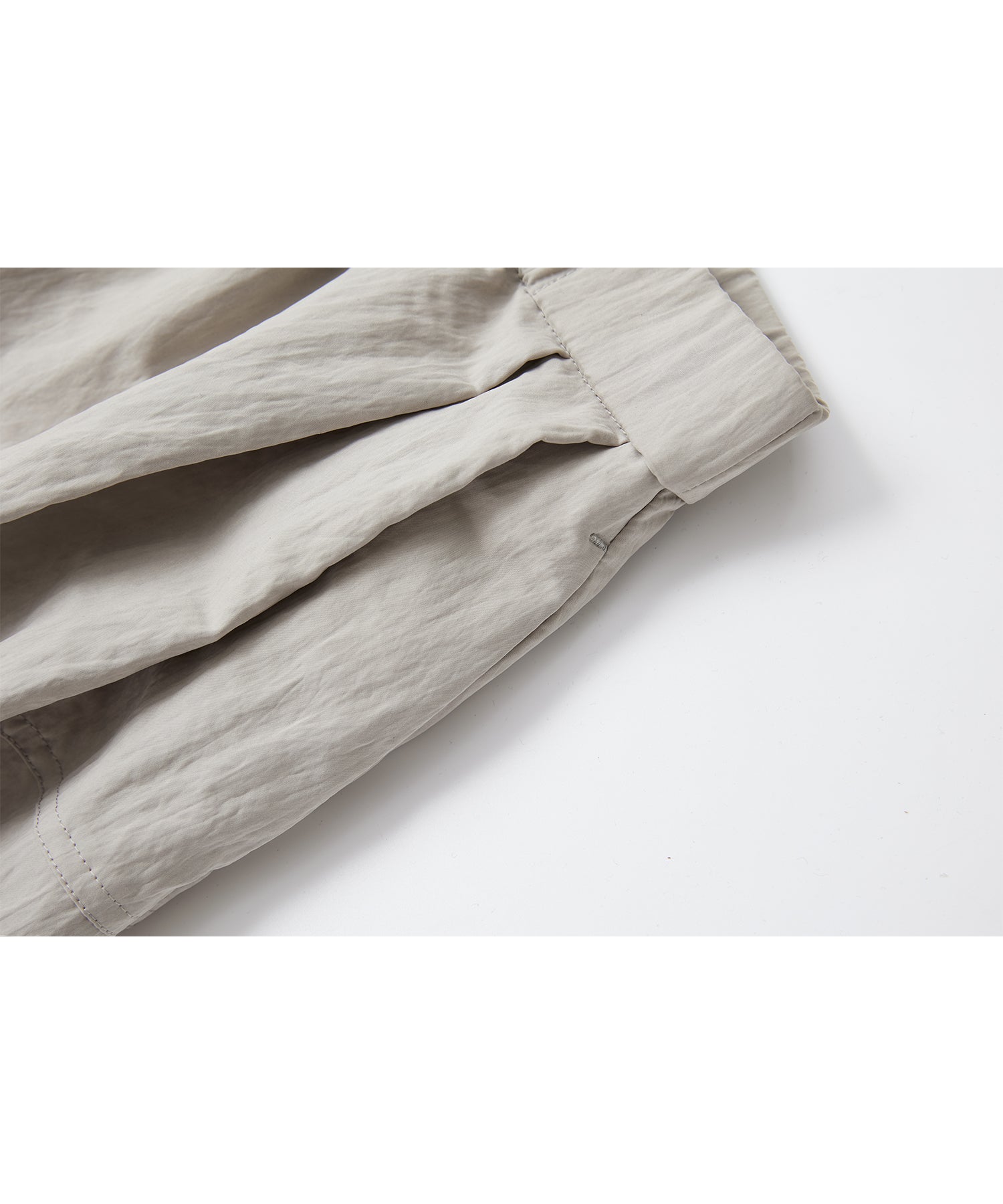 Narrow Volume Silhouette Skirt