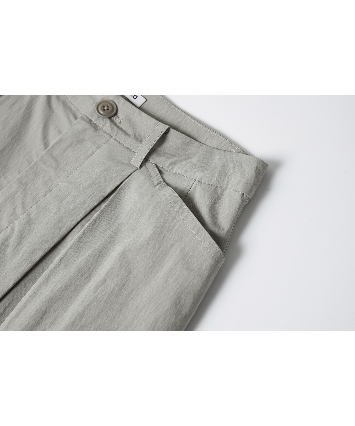 Mid-Rise A-Line Balloon Skirt with Pleated Utility Design