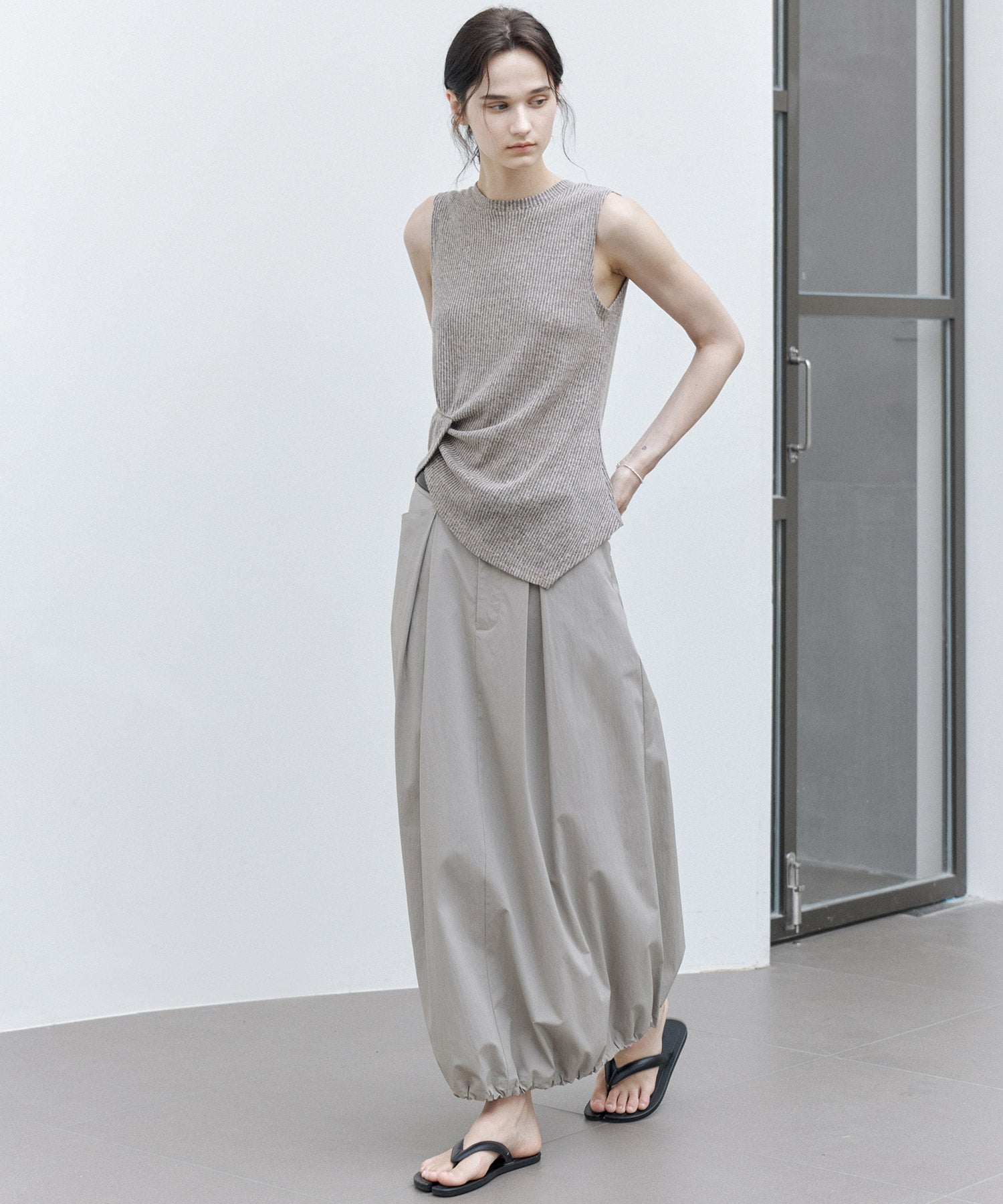 Linen Blend Sleeveless Knit Top with Deconstructed Tuck Design