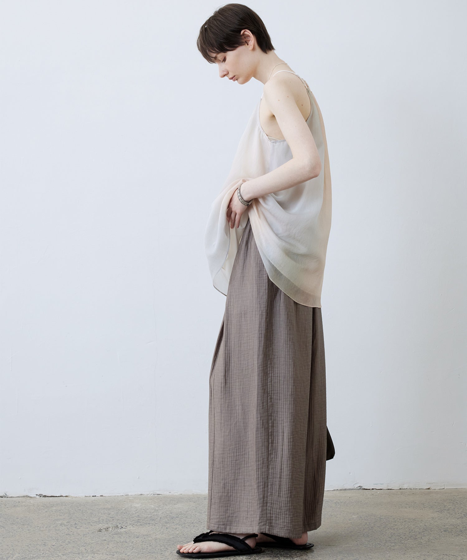 Lightweight Textured Wide-Leg Pants