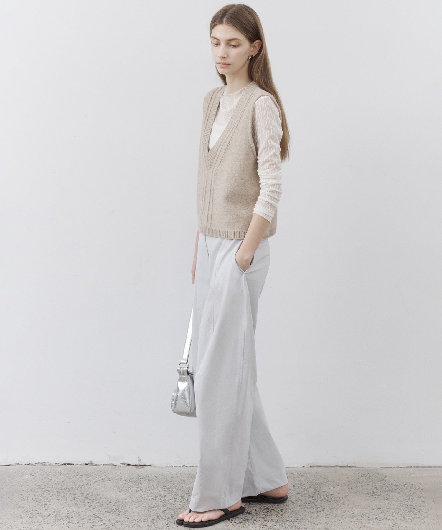 Essential Slight-Curve Casual Pants