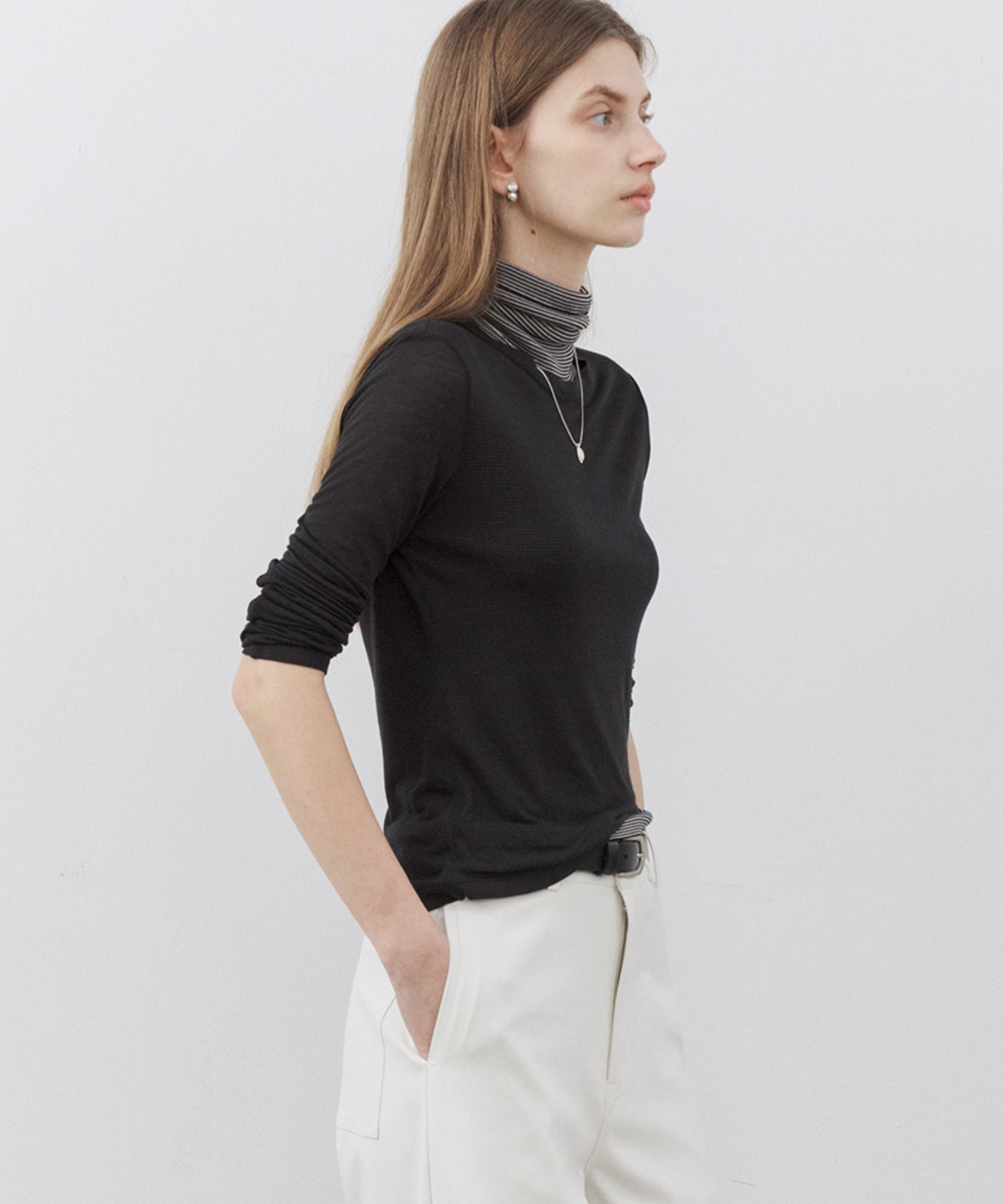 Basic Lightweight Knit Long Sleeve Tee