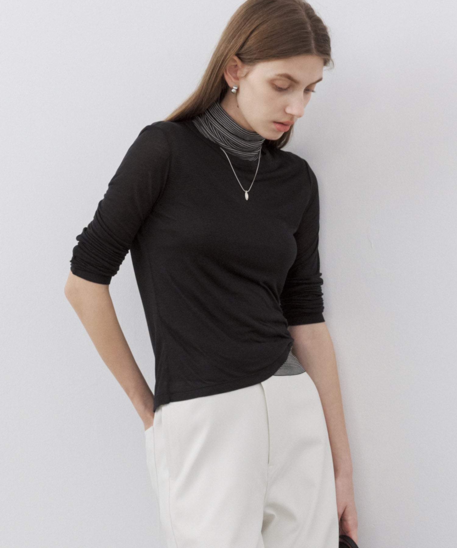 Basic Lightweight Knit Long Sleeve Tee