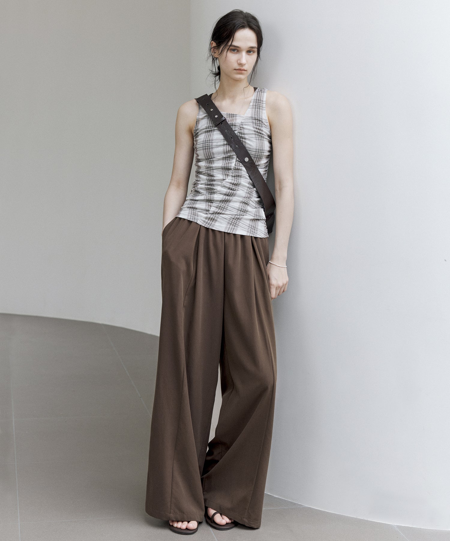 Ruched Checkered Sleeveless Top – Slim Fit Summer Blouse