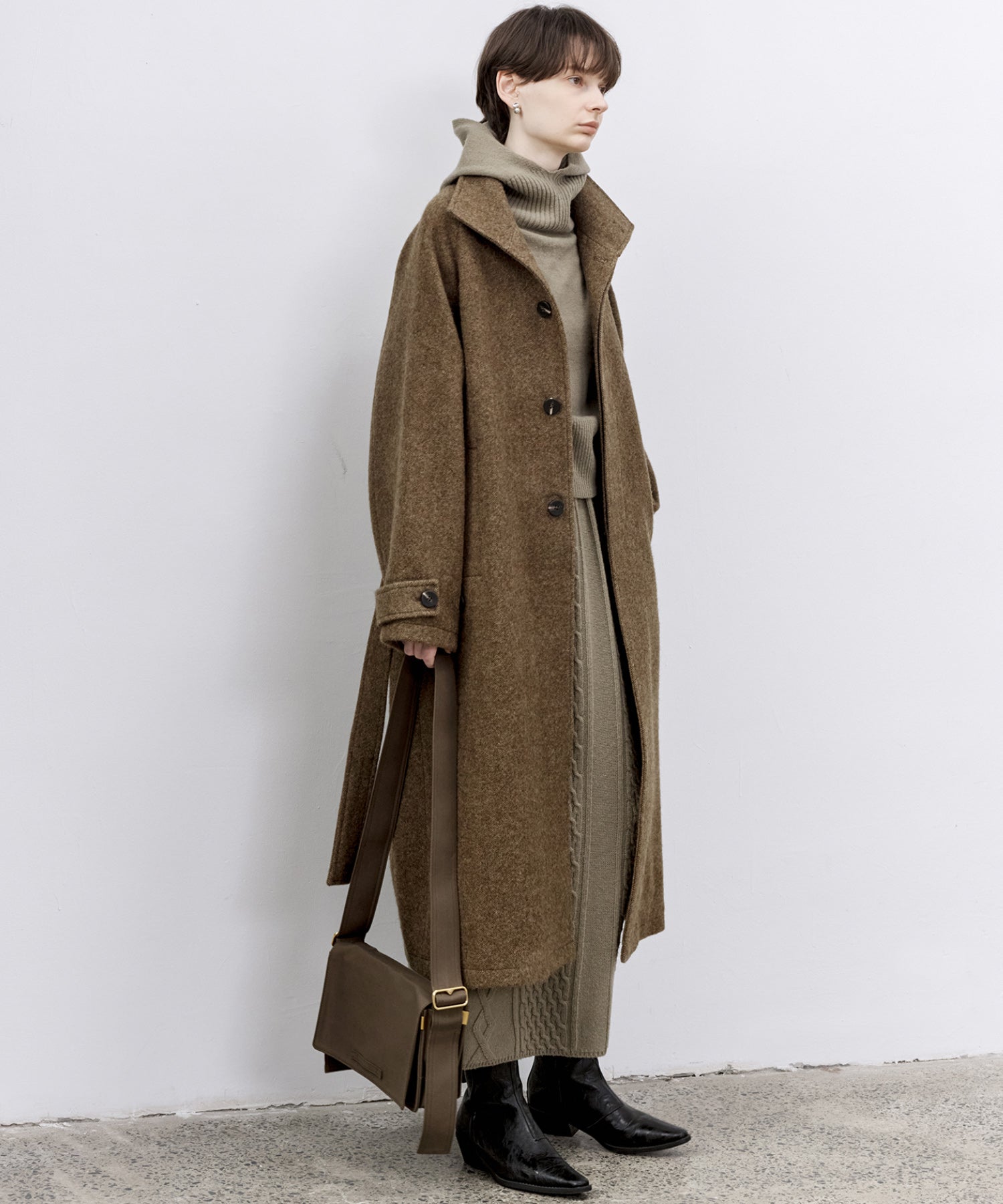 「PRE ORDER」Relaxed Fit Wool Raglan Coat