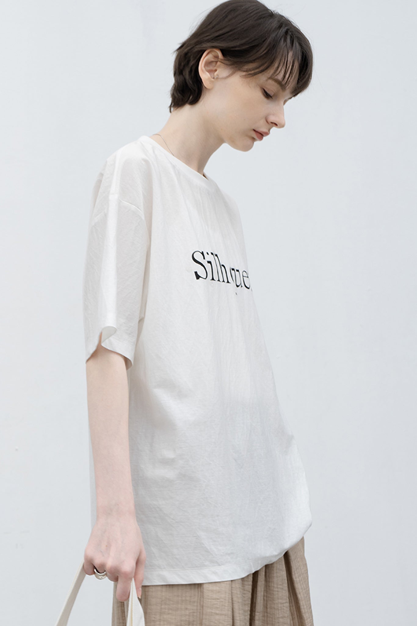 "silhouette" print cut and sew / T-shirt