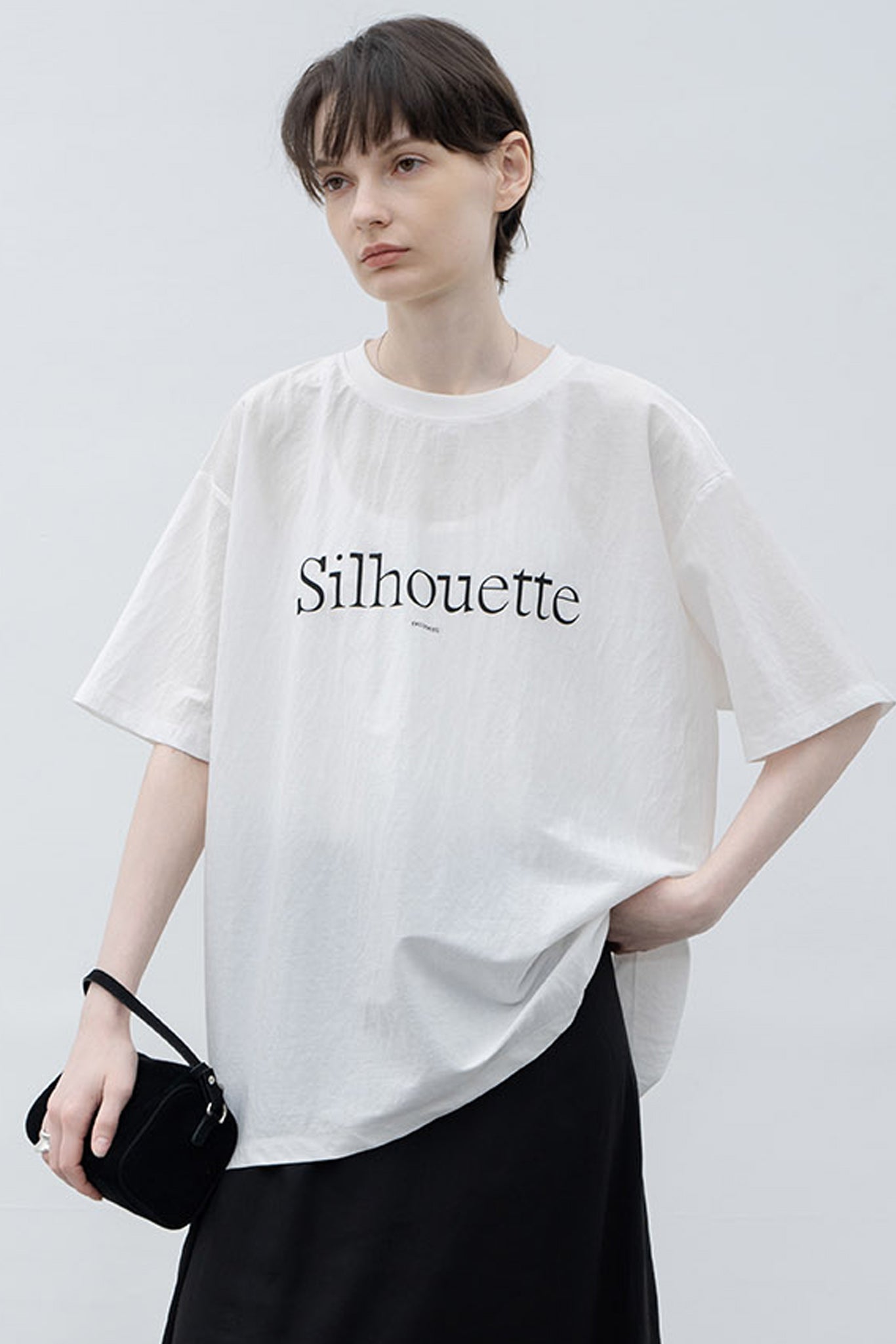 "silhouette" print cut and sew / T-shirt