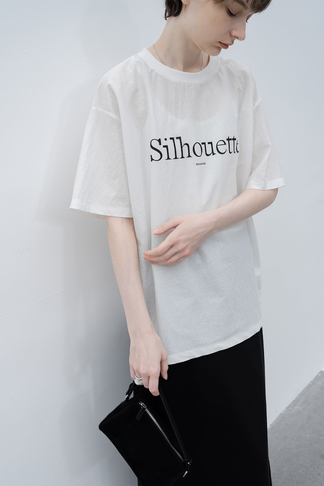 "silhouette" print cut and sew / T-shirt