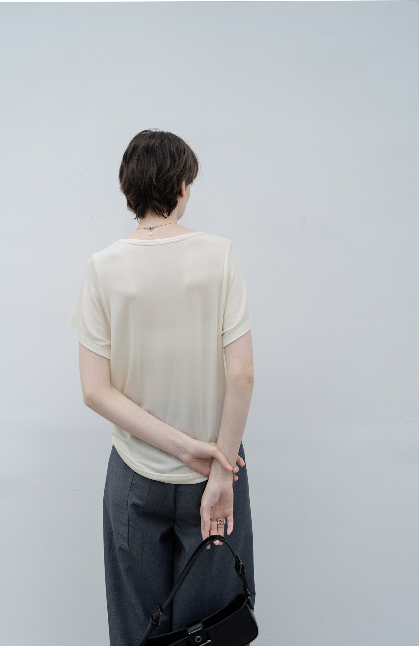 Basic narrow cut and sew / T-shirt