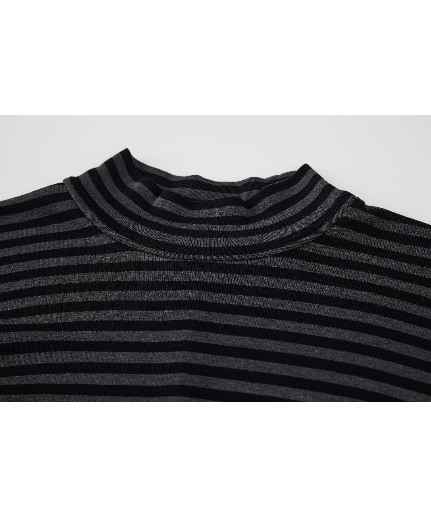 「PRE ORDER」Mock Neck Striped T-Shirt