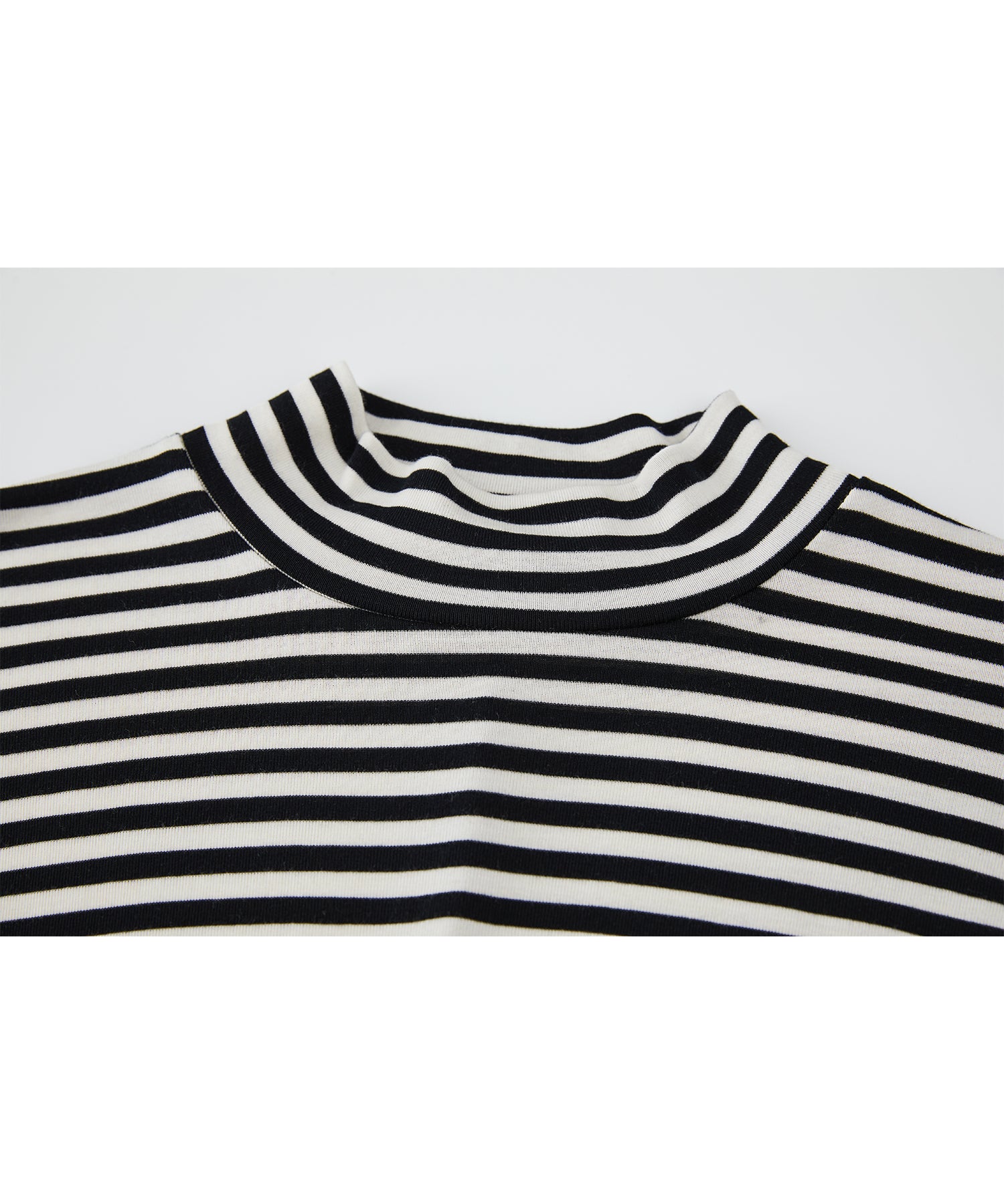 「PRE ORDER」Mock Neck Striped T-Shirt