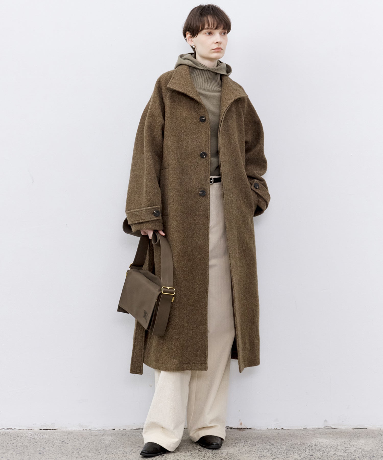 「PRE ORDER」Relaxed Fit Wool Raglan Coat