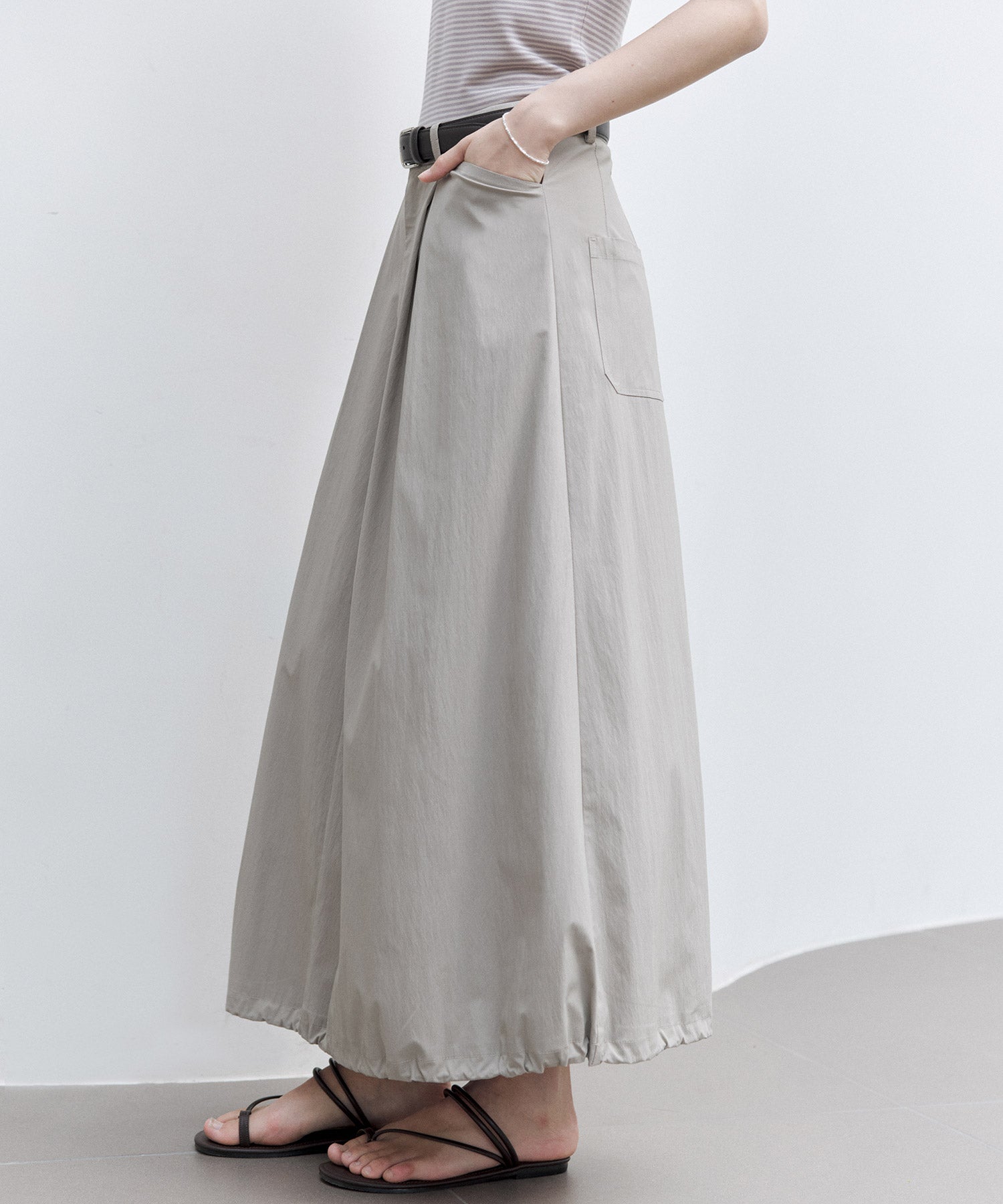 Mid-Rise A-Line Balloon Skirt with Pleated Utility Design