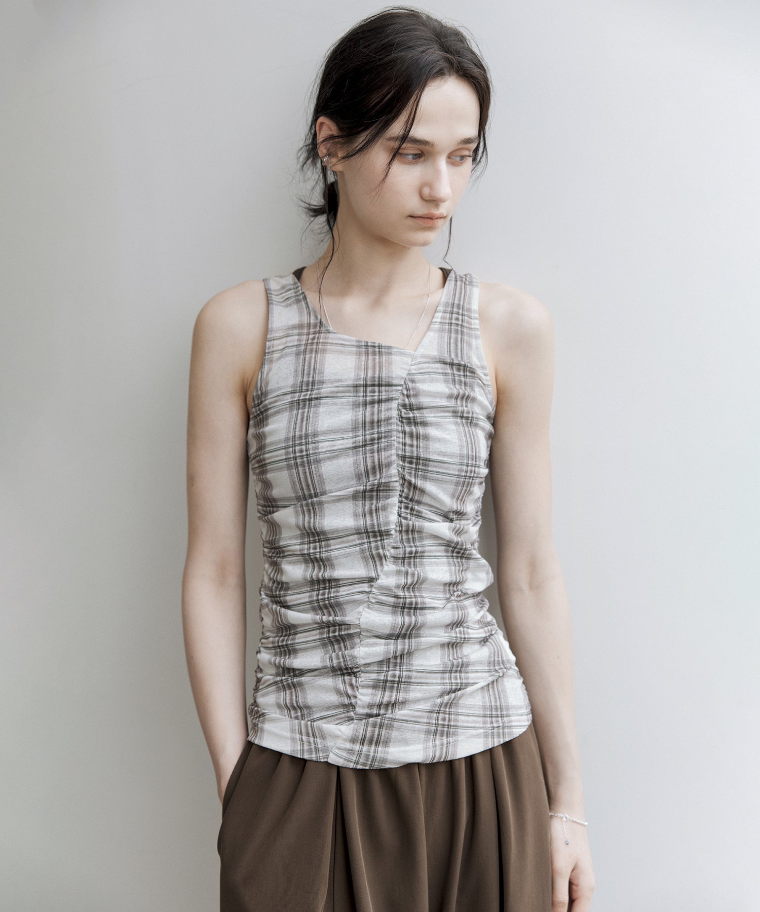 Ruched Checkered Sleeveless Top – Slim Fit Summer Blouse