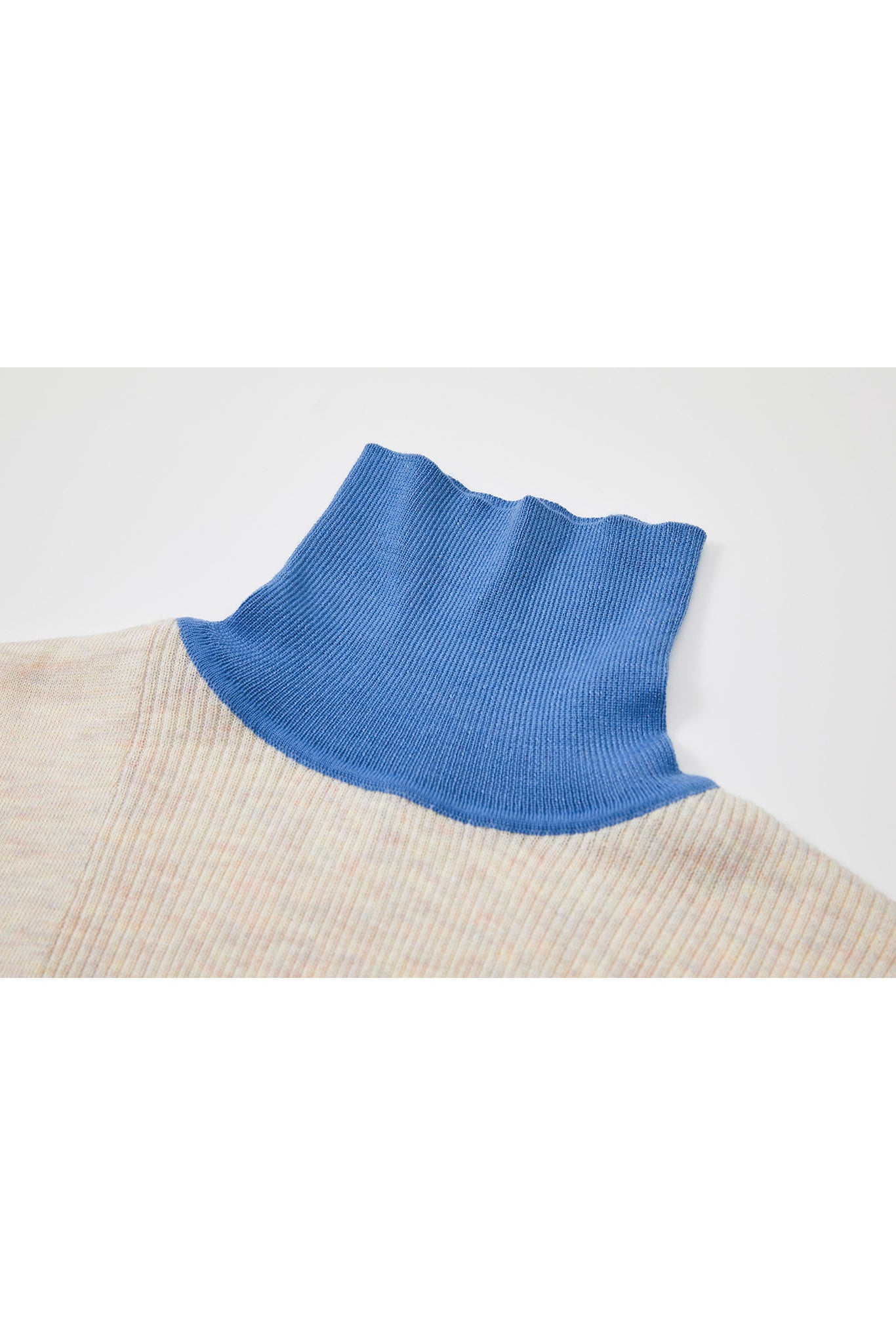 [tageechita] Bicolor high neck wool knit tops