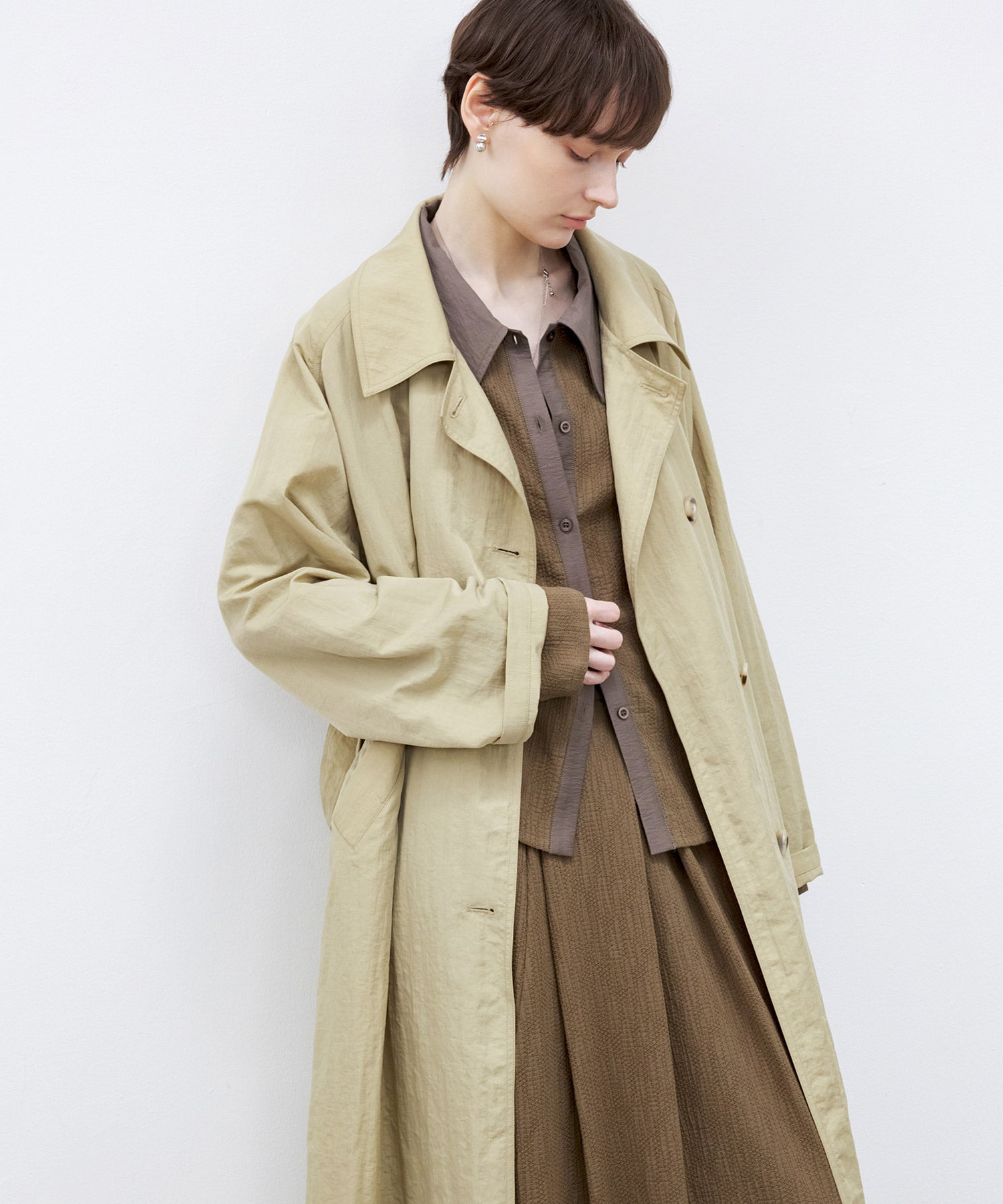 Crepe-Like Two-Tone Shirt
