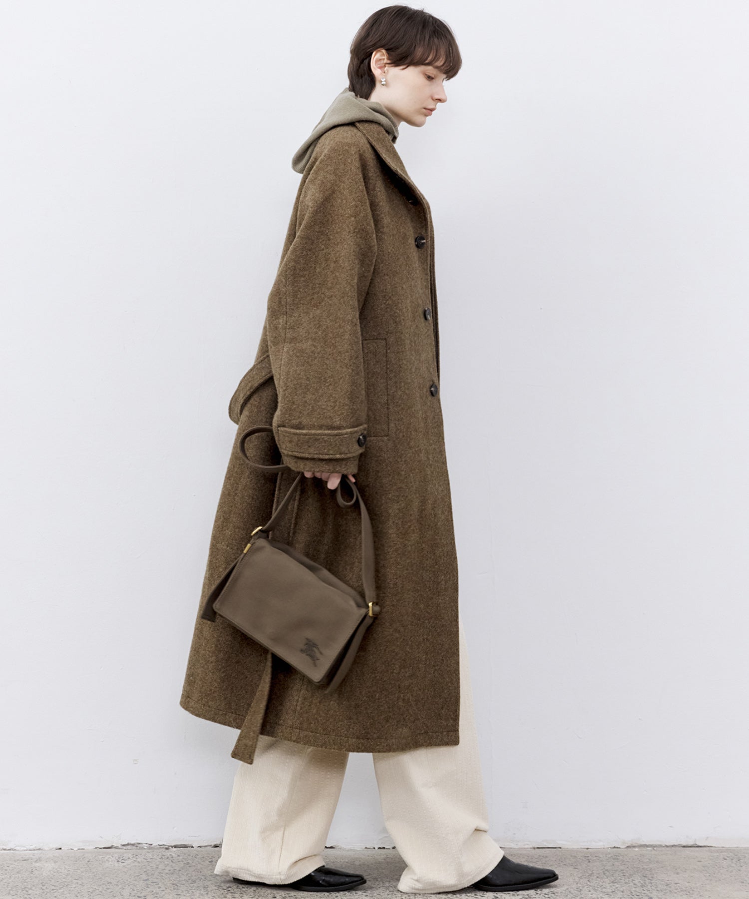 「PRE ORDER」Relaxed Fit Wool Raglan Coat