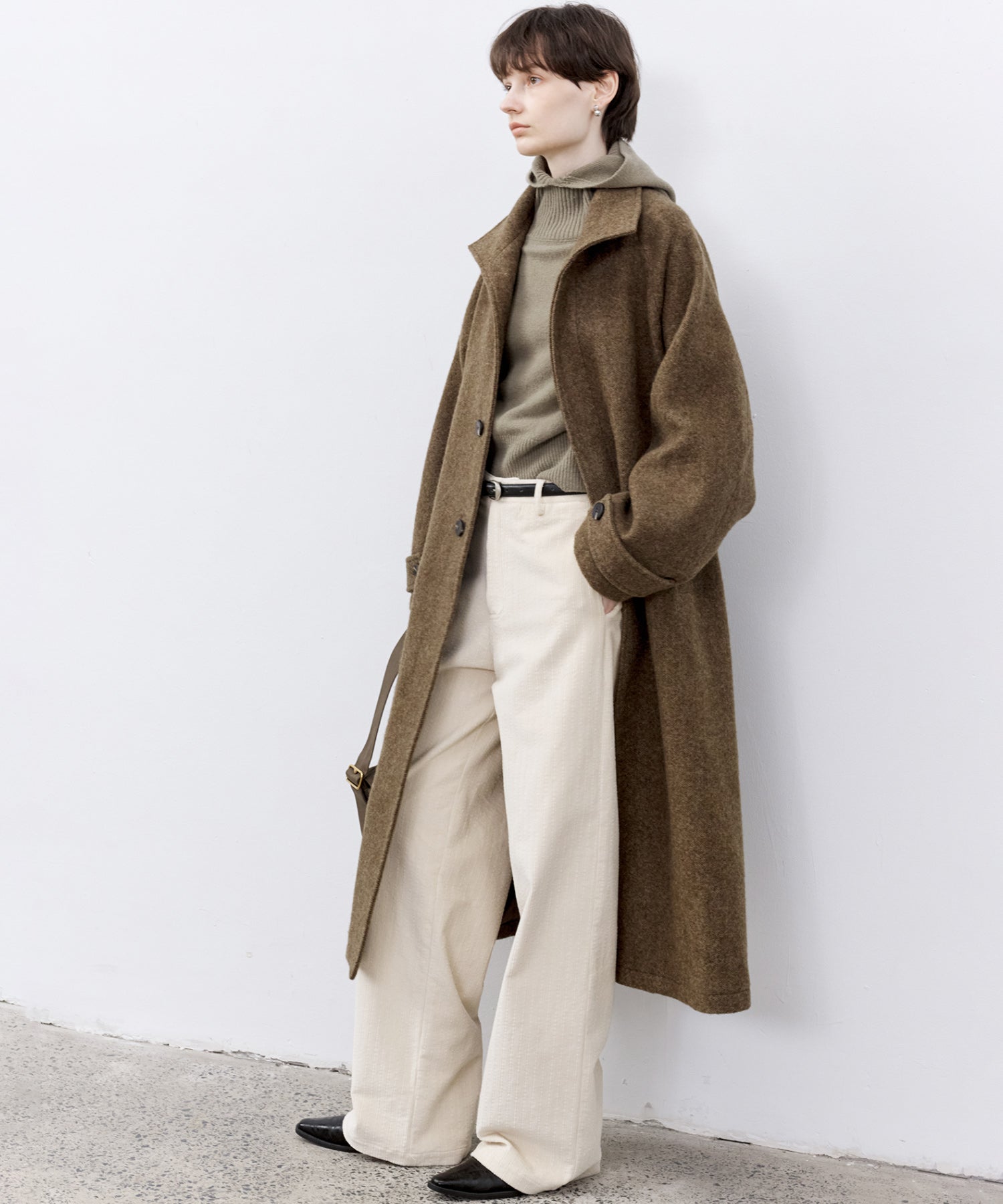 「PRE ORDER」Relaxed Fit Wool Raglan Coat