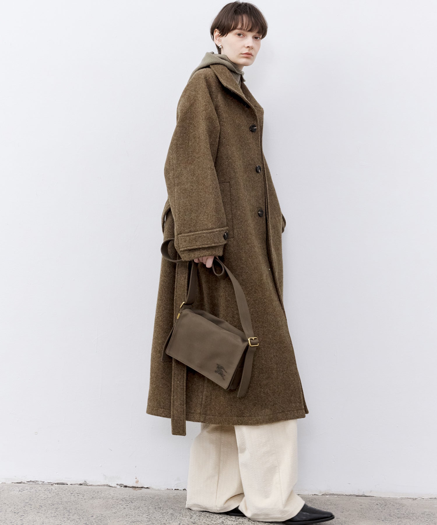 「PRE ORDER」Relaxed Fit Wool Raglan Coat