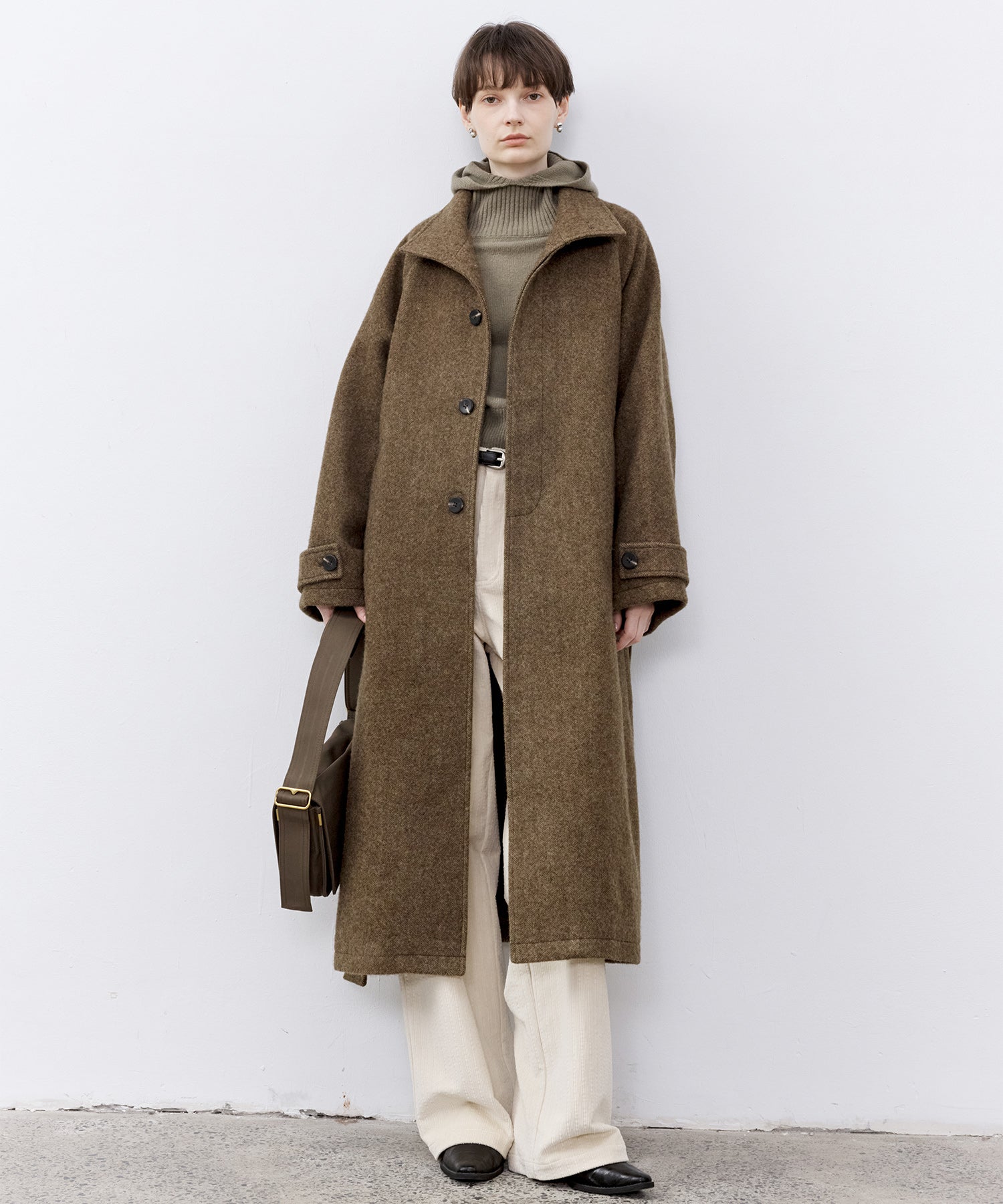 「PRE ORDER」Relaxed Fit Wool Raglan Coat