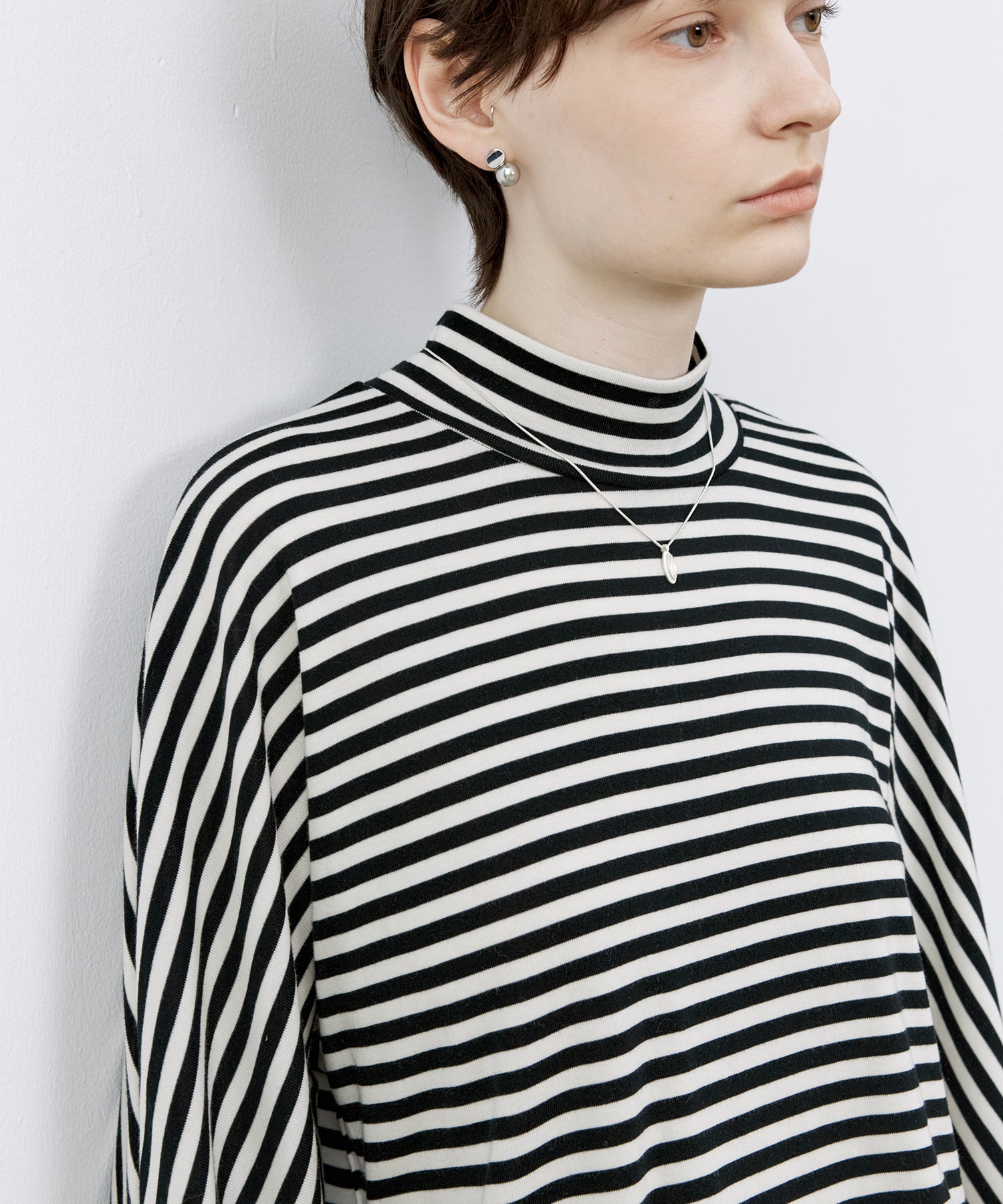 「PRE ORDER」Mock Neck Striped T-Shirt