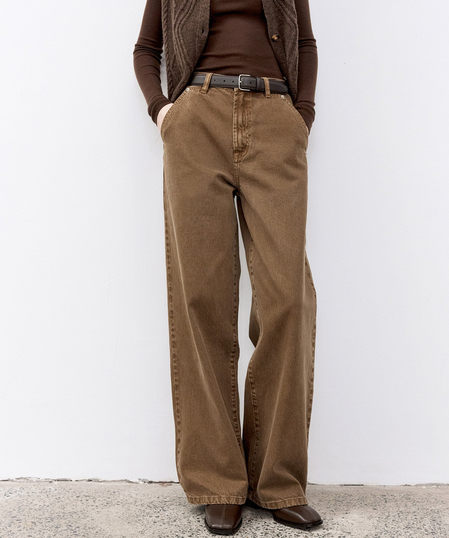 Basic Narrow Straight Brown Denim Pants