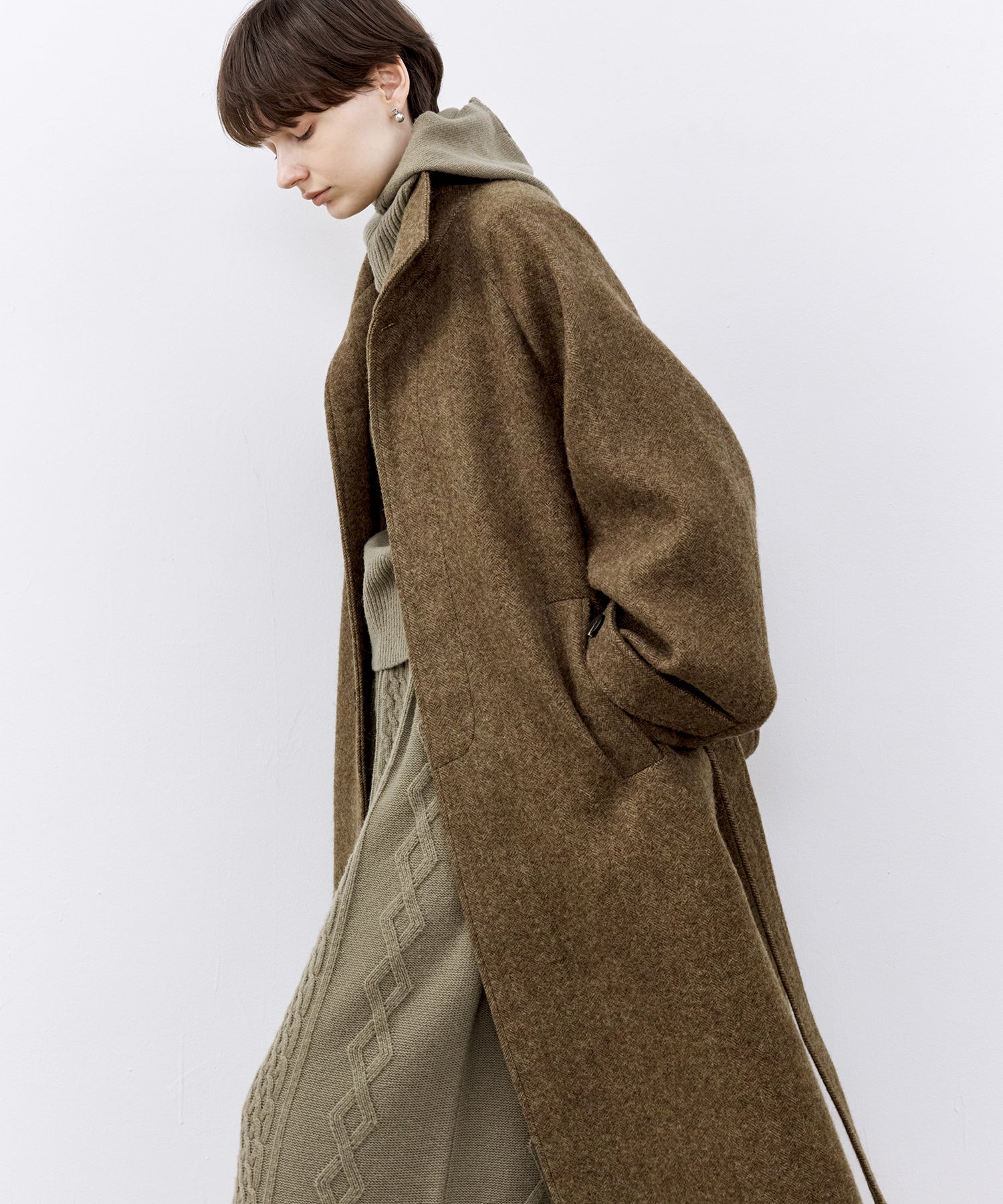 「PRE ORDER」Relaxed Fit Wool Raglan Coat