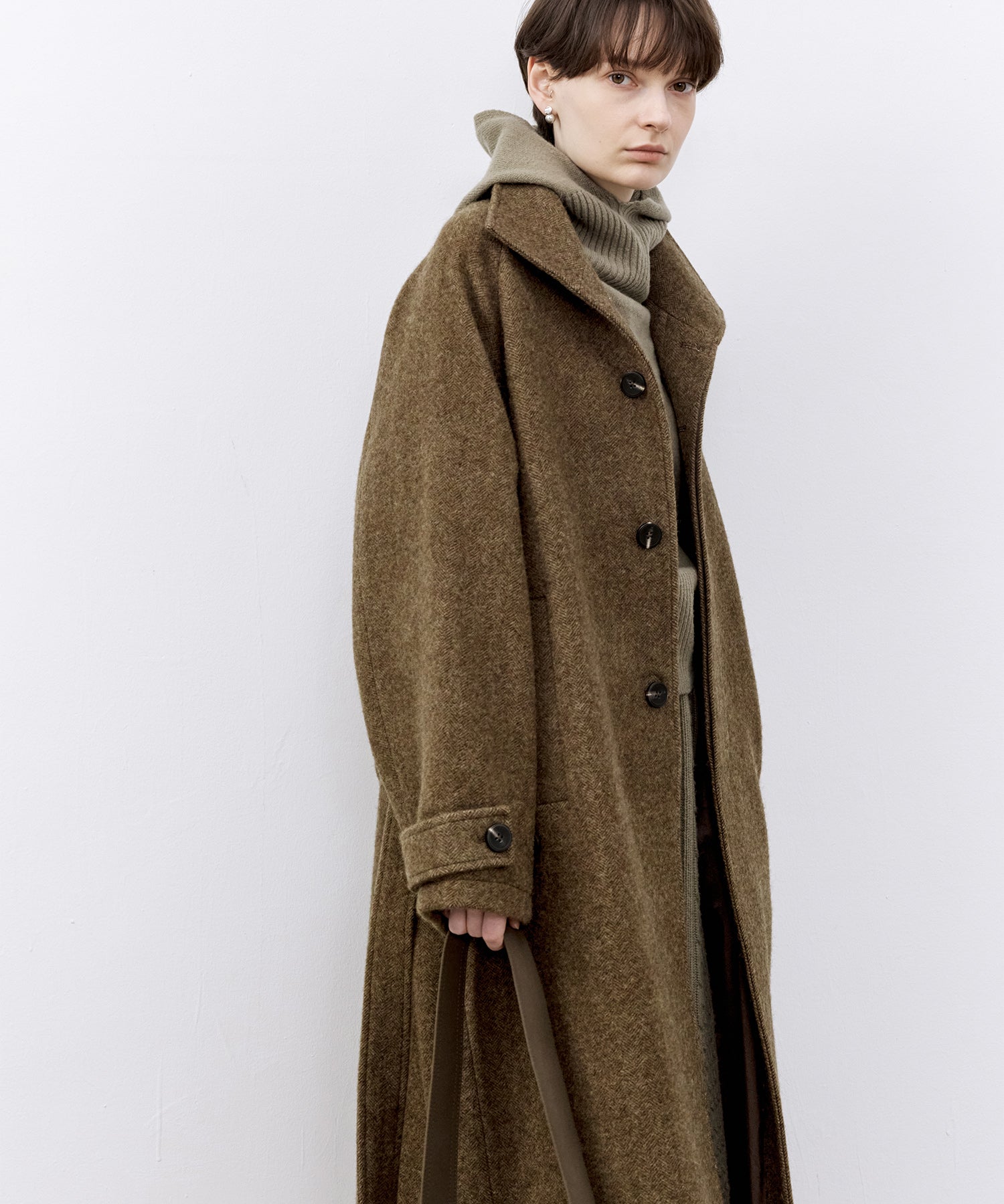 「PRE ORDER」Relaxed Fit Wool Raglan Coat