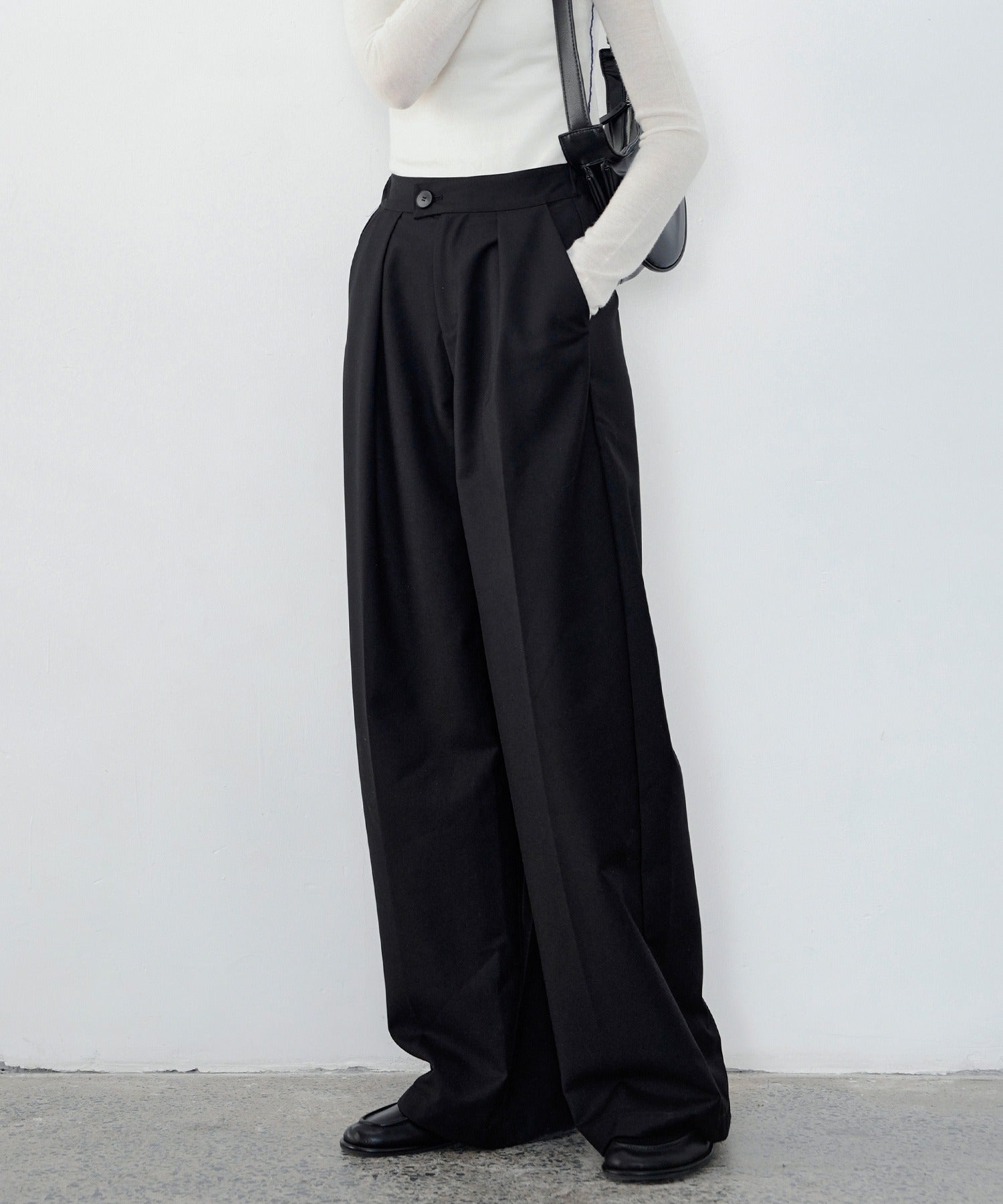 Hybrid Waist Detail Flowy Slacks