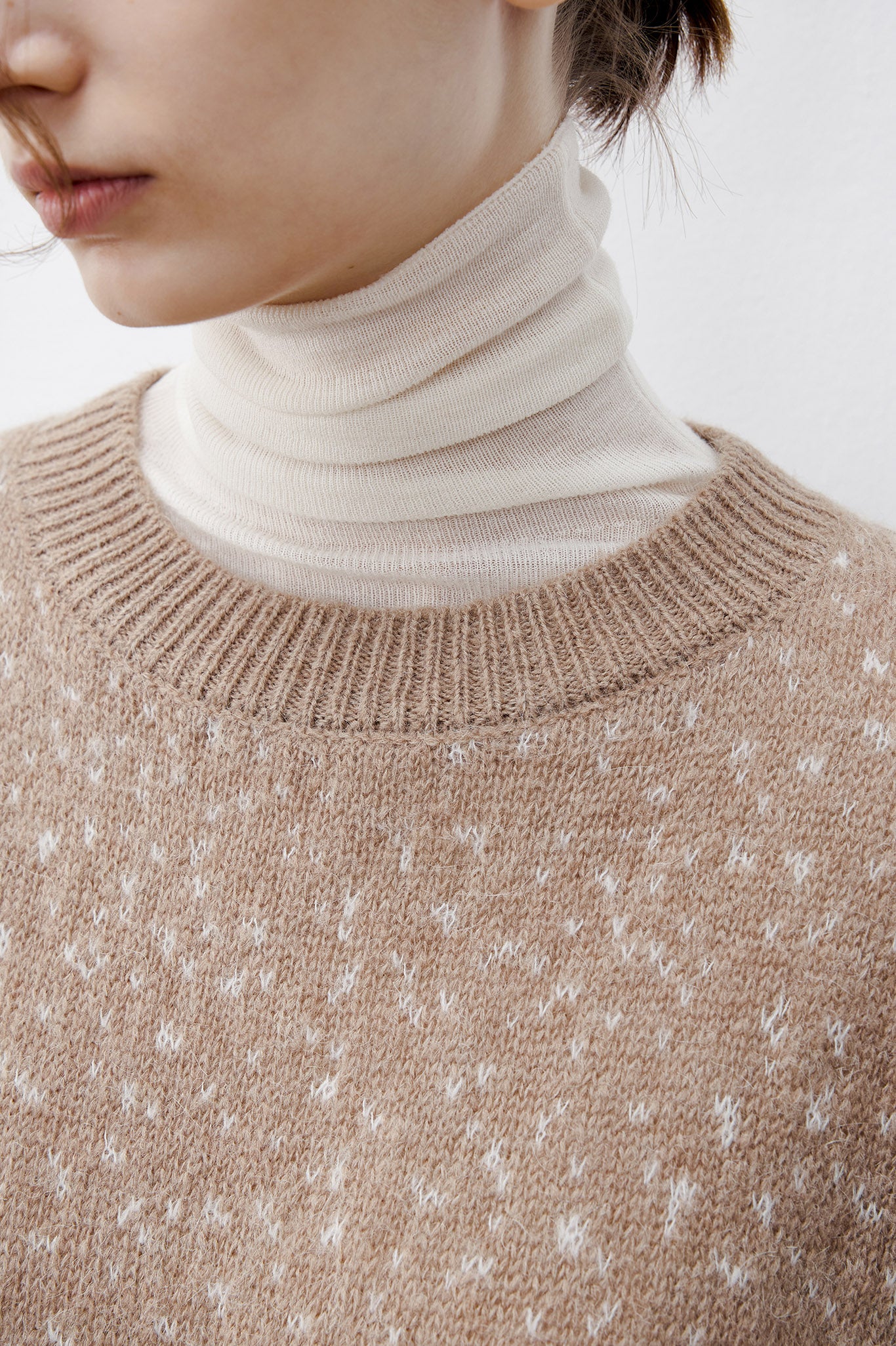 [tageechita] Wool blend jacquard crew neck knit