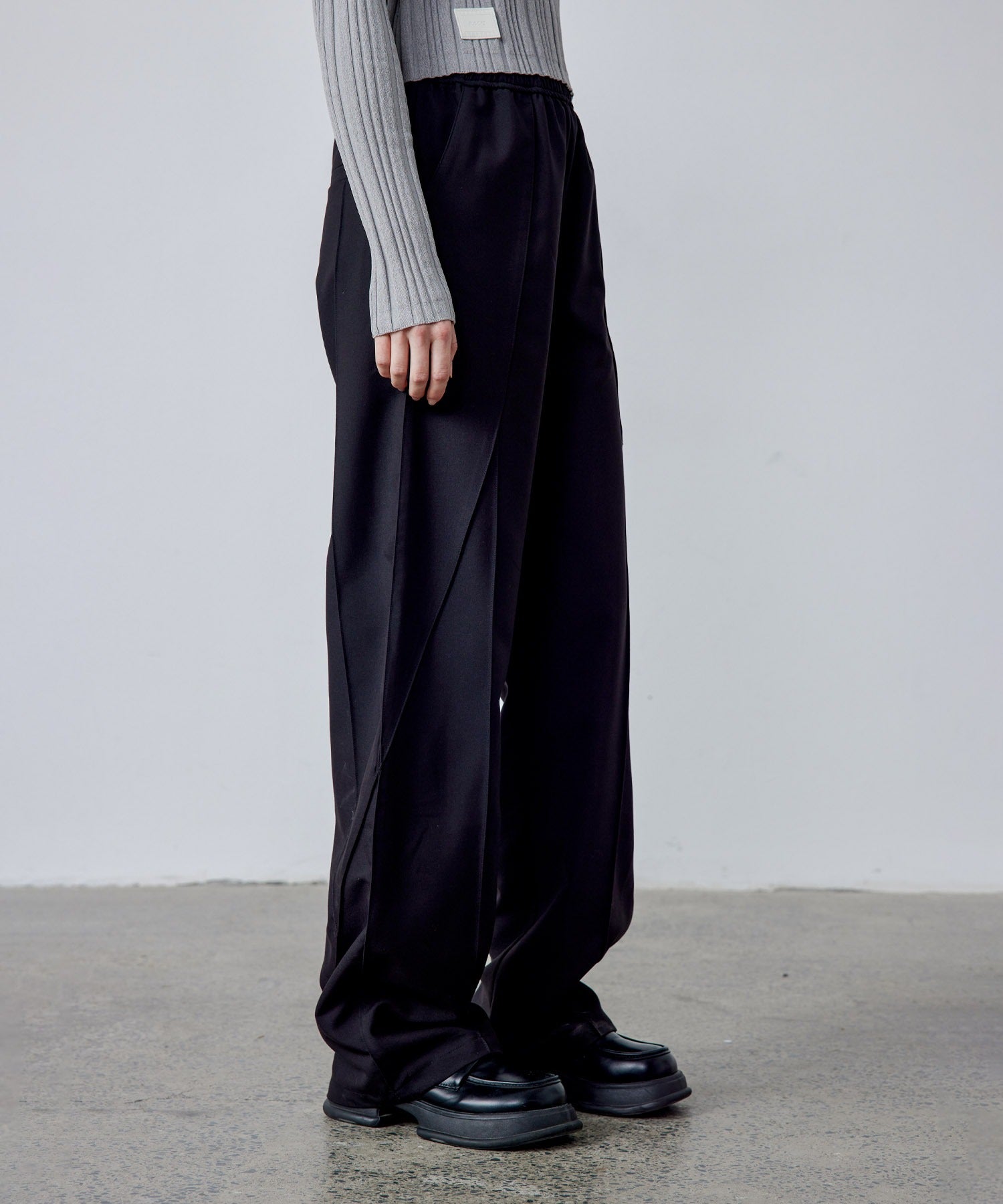 Panelled Easy Straight-Leg Pants