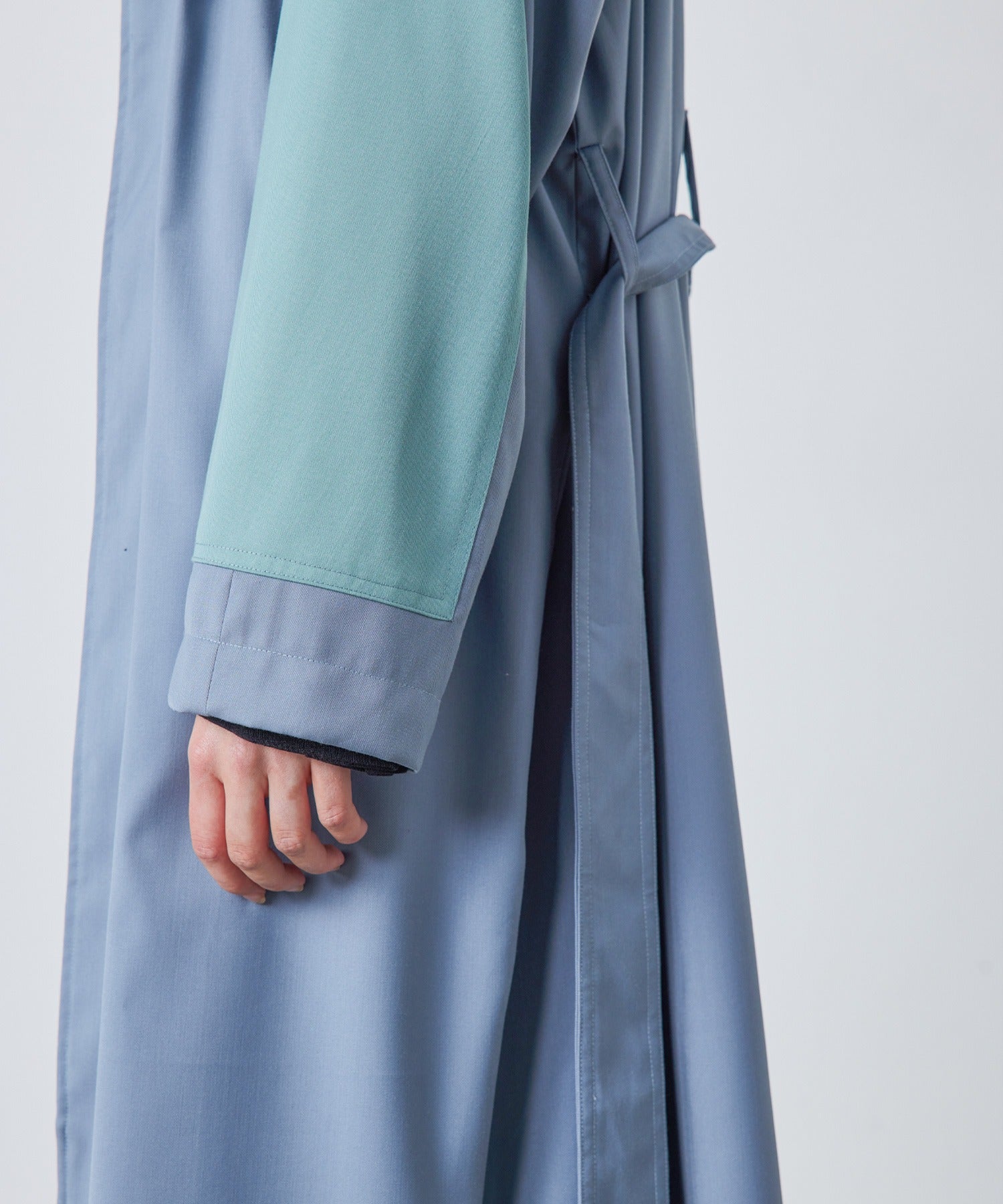 Oversized Bi-Color Raglan Sleeve Trench Coat