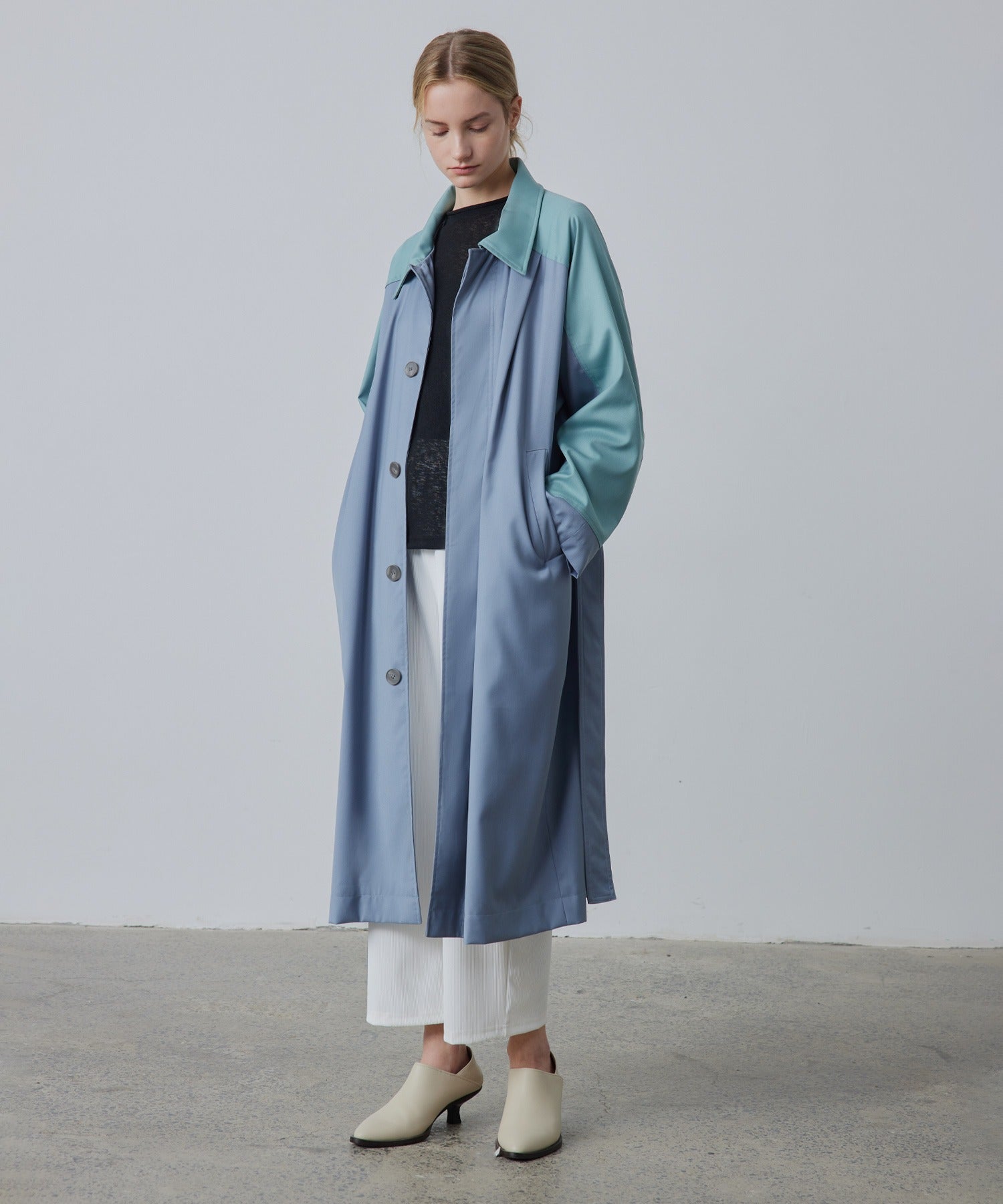 Oversized Bi-Color Raglan Sleeve Trench Coat