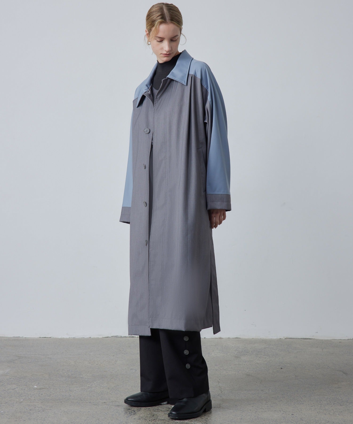 Oversized Bi-Color Raglan Sleeve Trench Coat