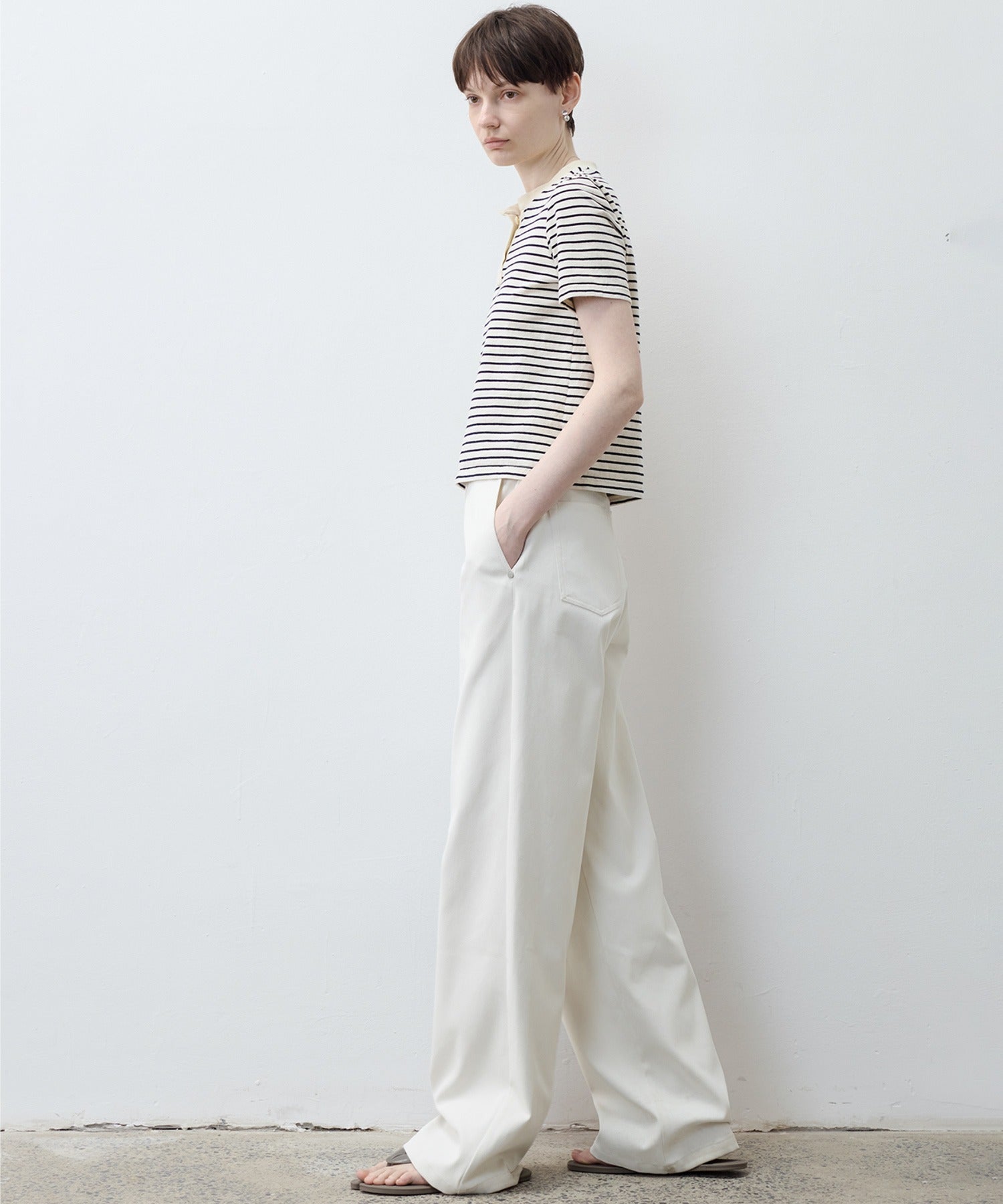 Round Neck Striped T-Shirt / Top
