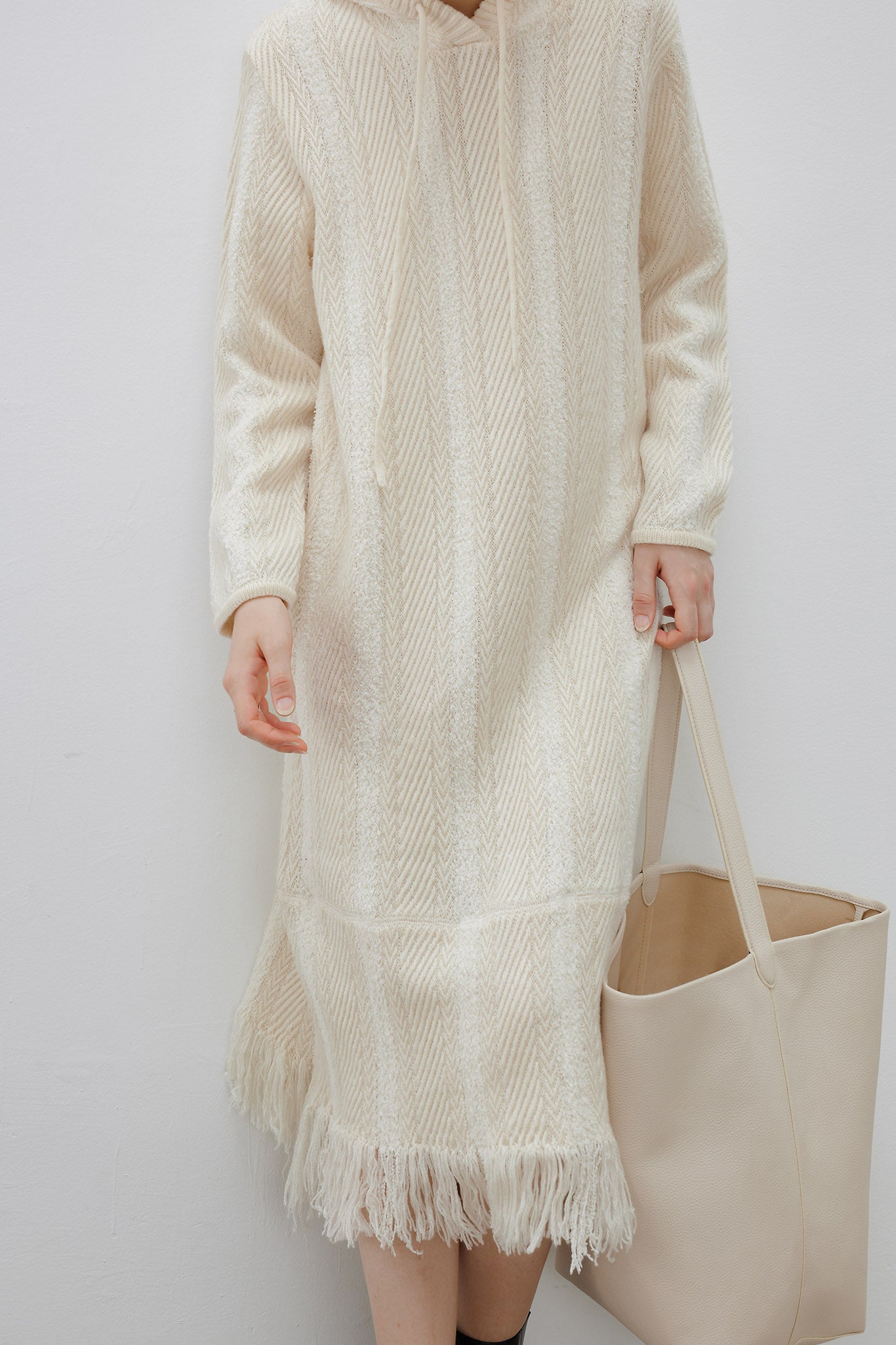 [tageechita] Hooded fringe knit dress