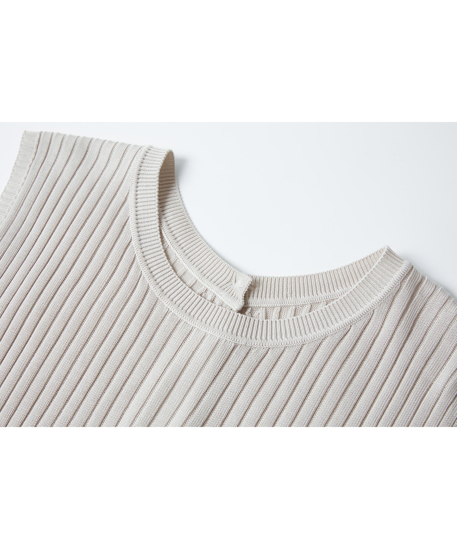 Versatile Knit Tank with Transformable Design