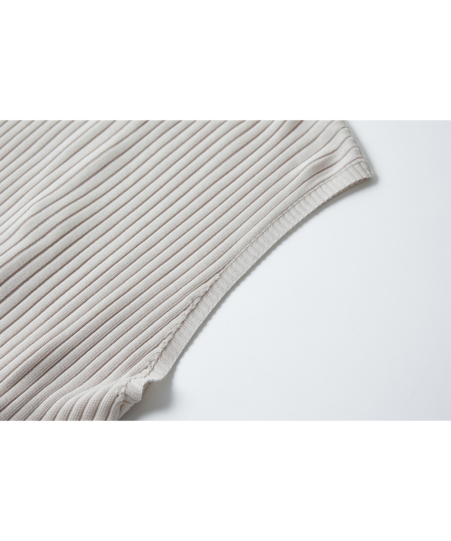 Versatile Knit Tank with Transformable Design