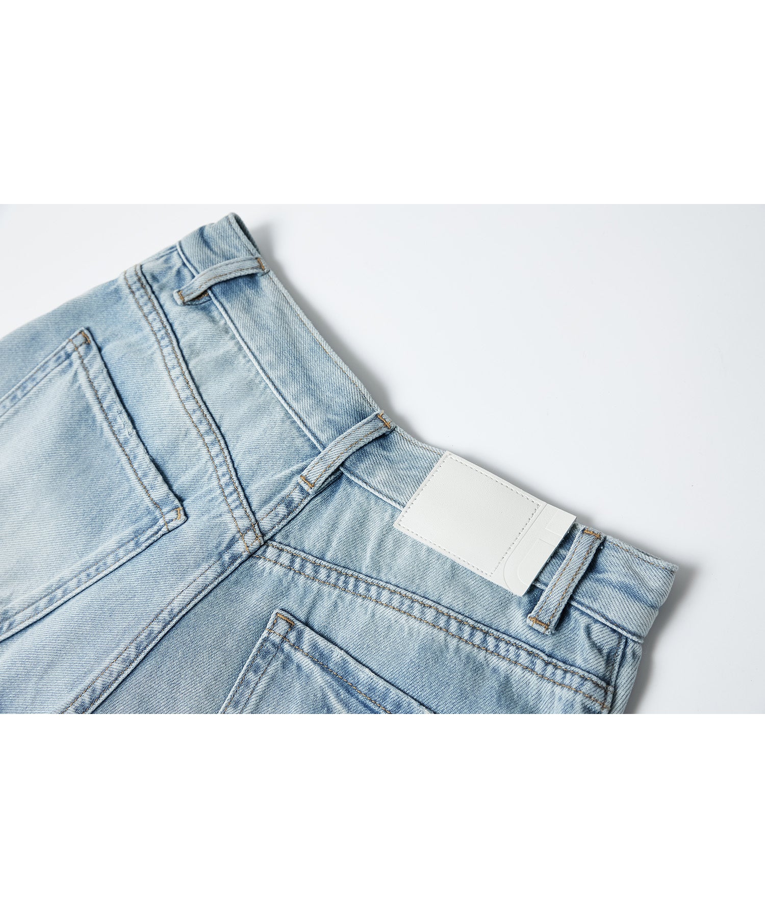 Light Wash Curved Wide-Leg Jeans with High Waist